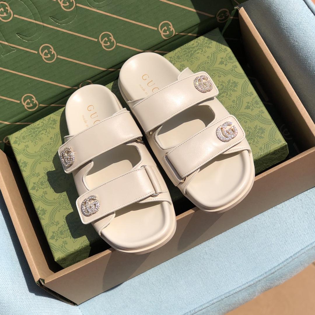 Gucci Women's Double G Sandal - DesignerGu
