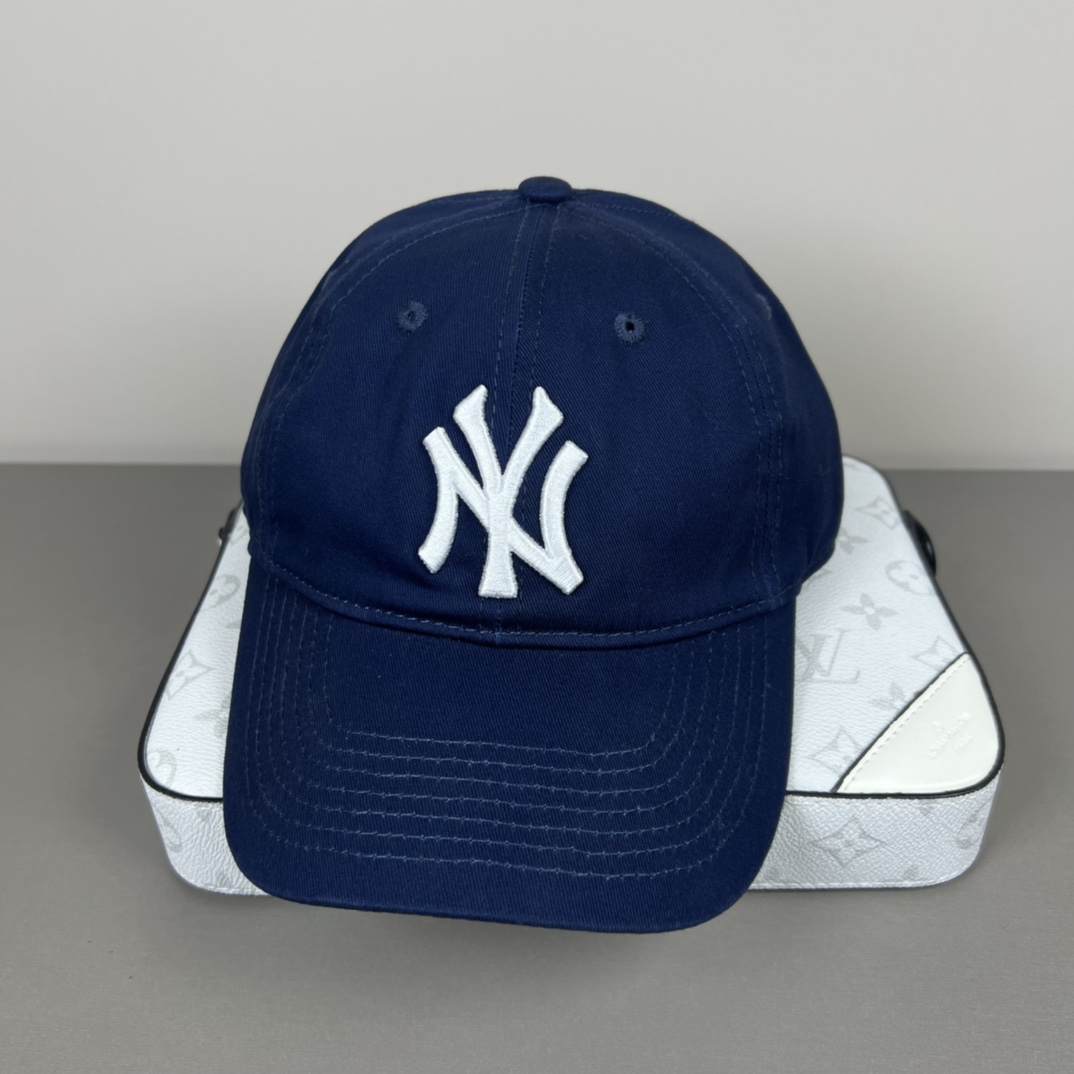 New York Yankees Cap In Blue - 