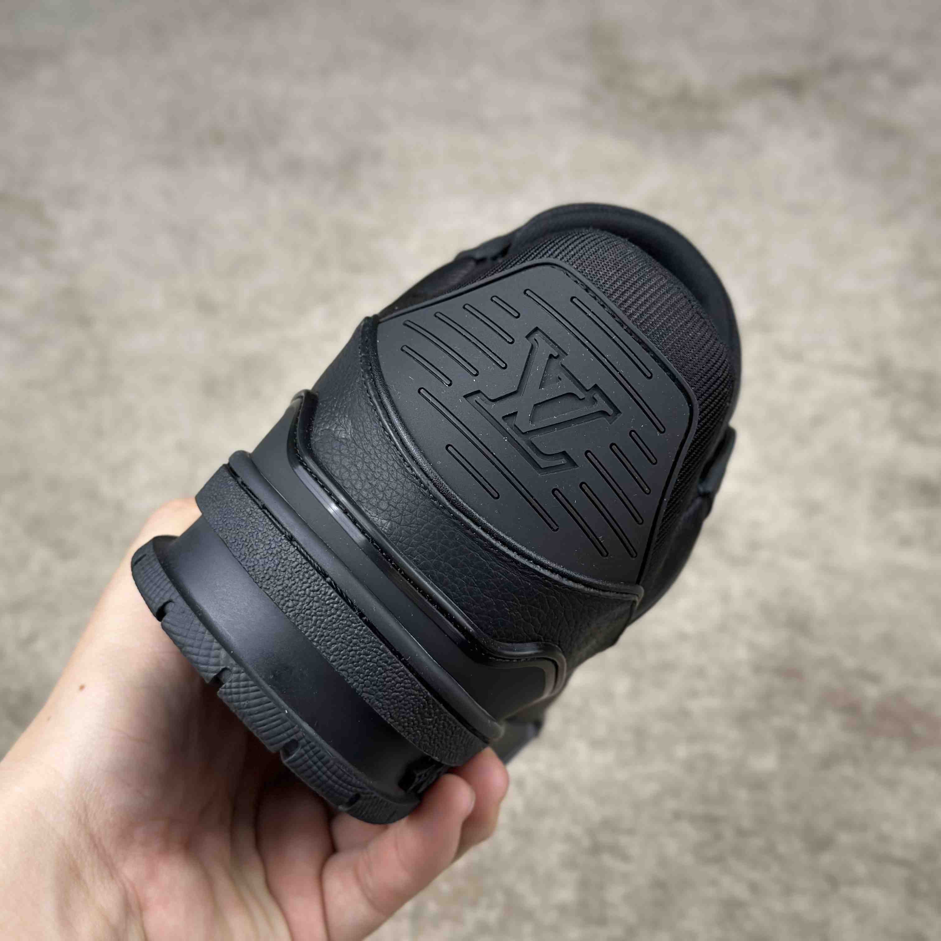 Louis Vuitton LV Trainer Sneaker       1AHDBU - 