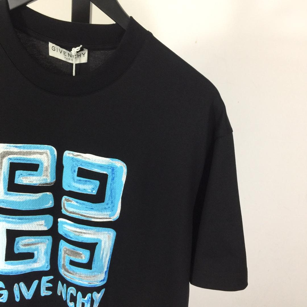 Givenchy 4G T-shirt In Cotton - DesignerGu