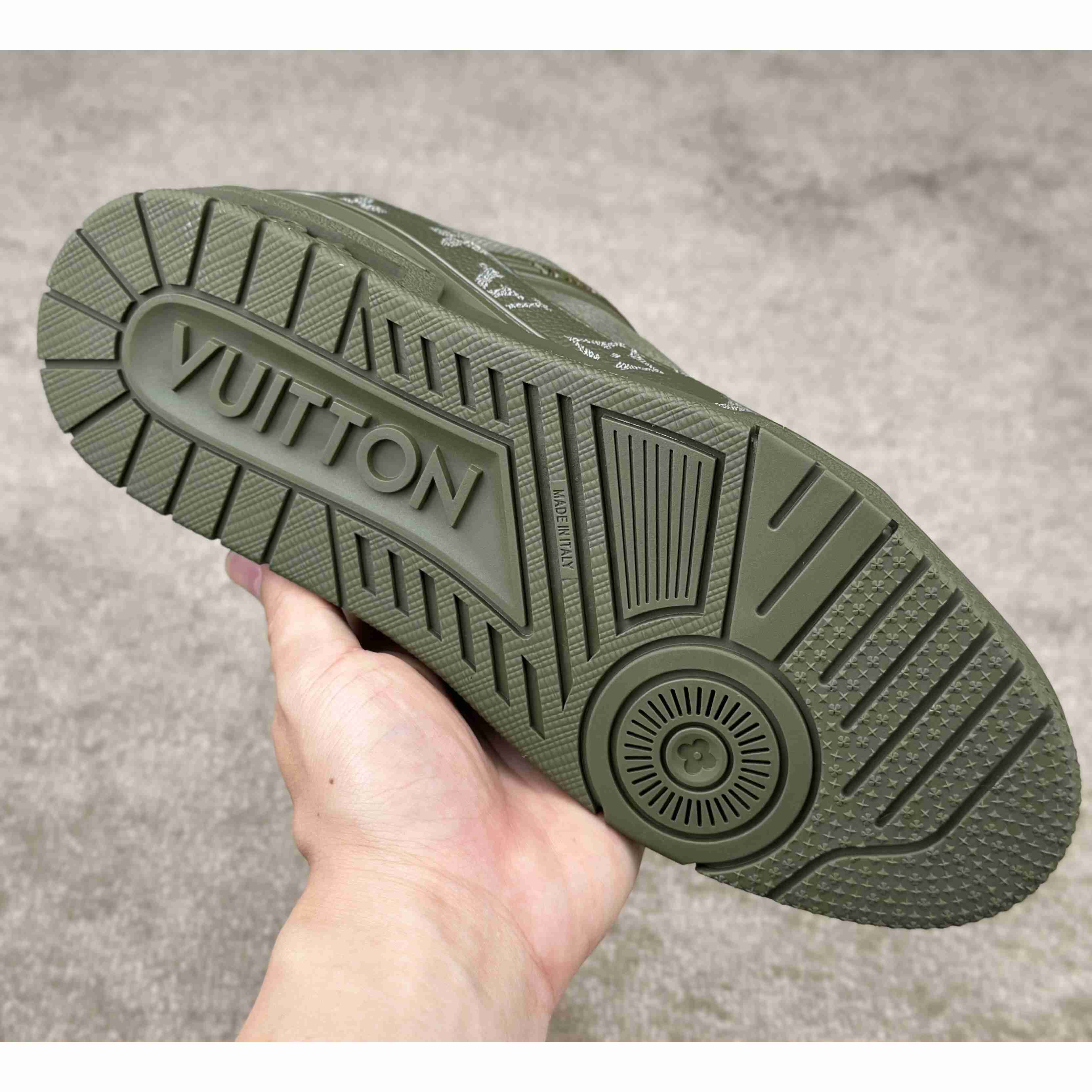 Louis Vuitton LV Trainer Sneaker       1AH995 - DesignerGu