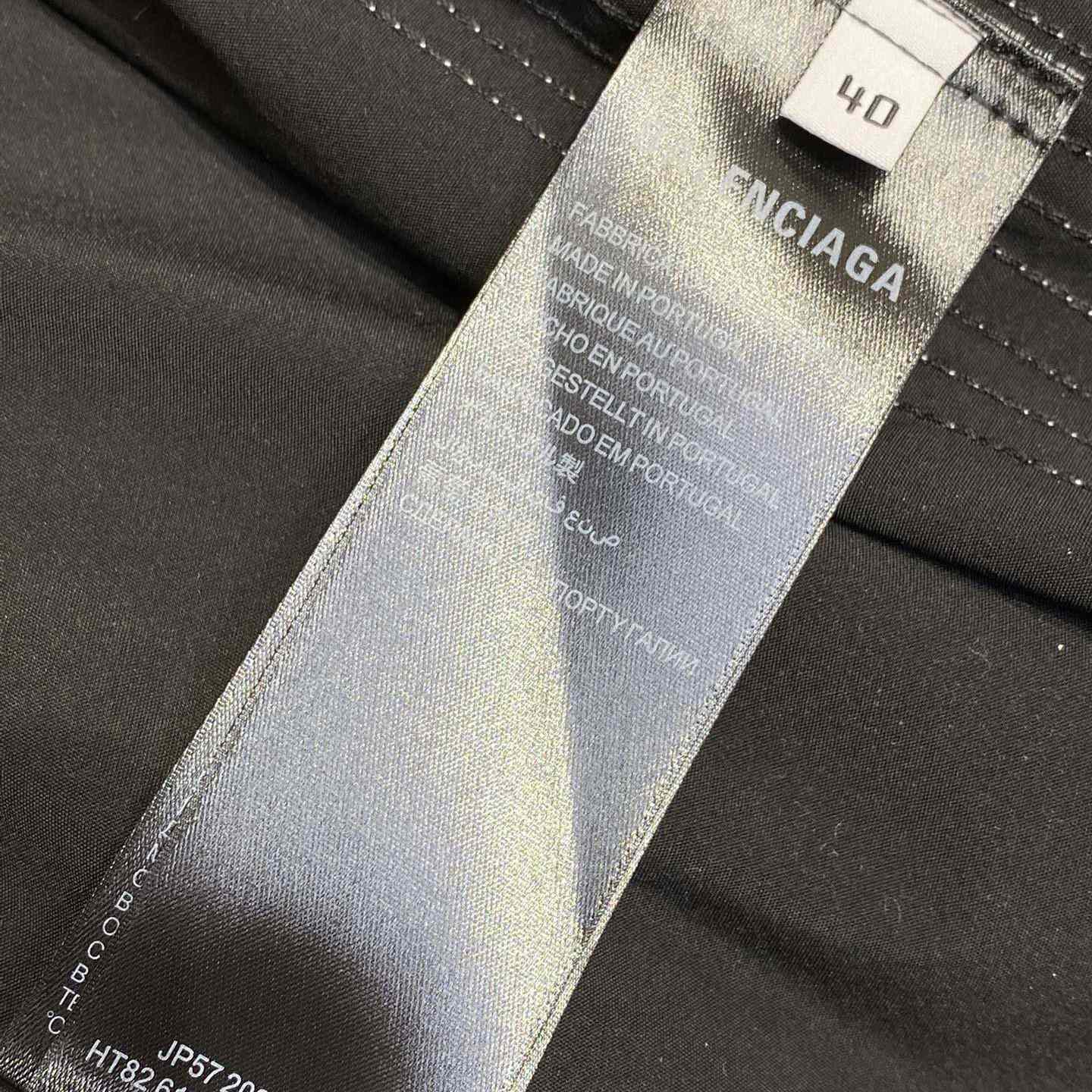 Balenciaga Fitted Tracksuit Pants In Black - DesignerGu