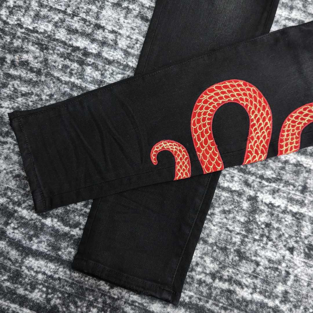 Amiri Slim Fit Jeans    700 - DesignerGu