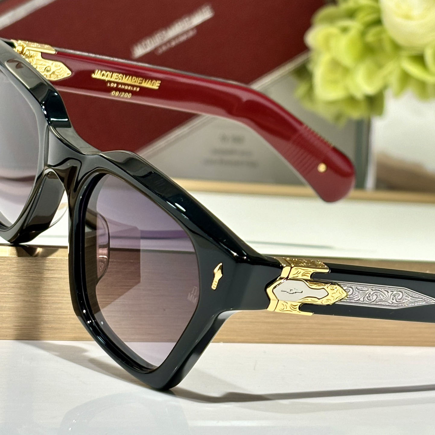 Jacquemus STERETT Sunglasses - DesignerGu