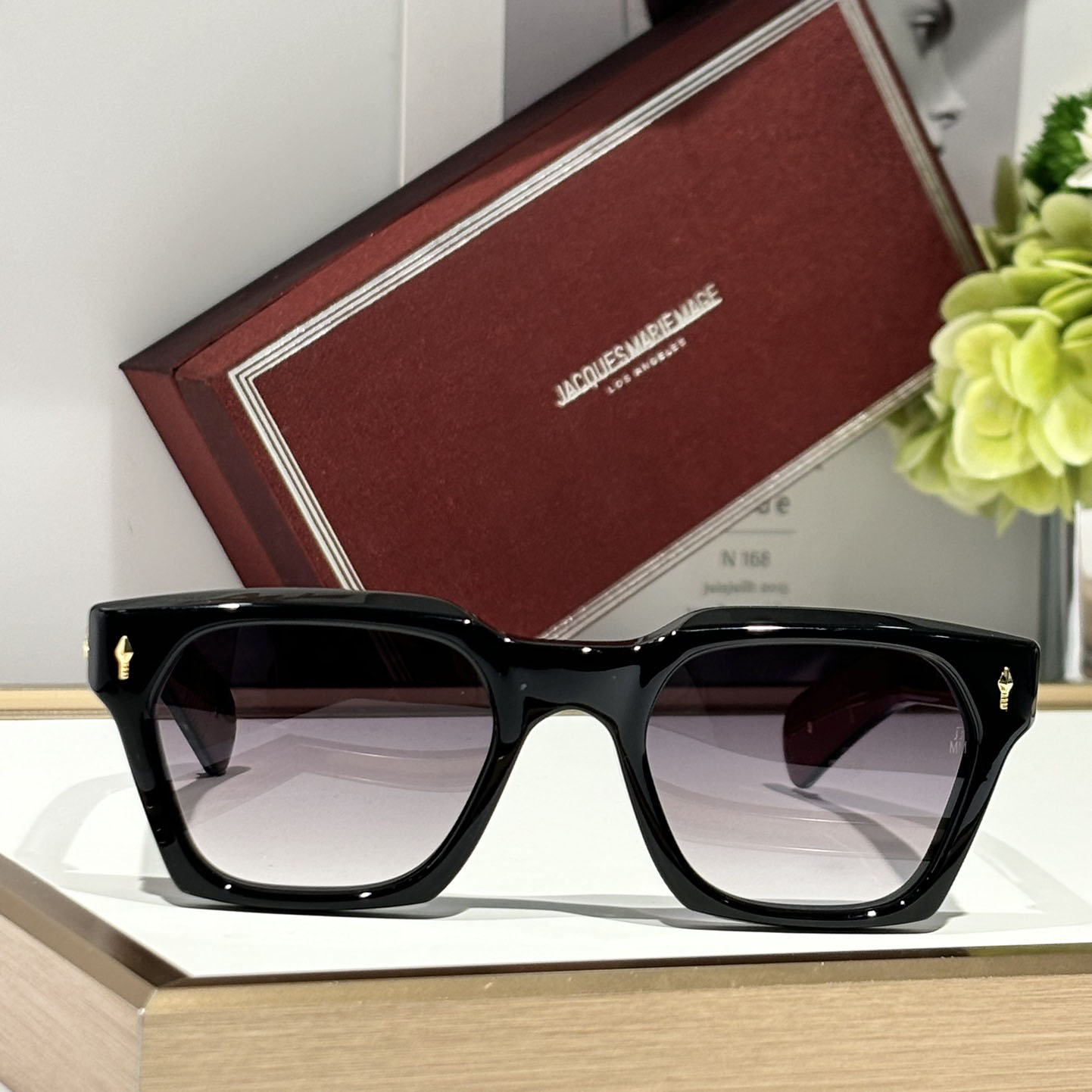 Jacquemus STERETT Sunglasses - DesignerGu