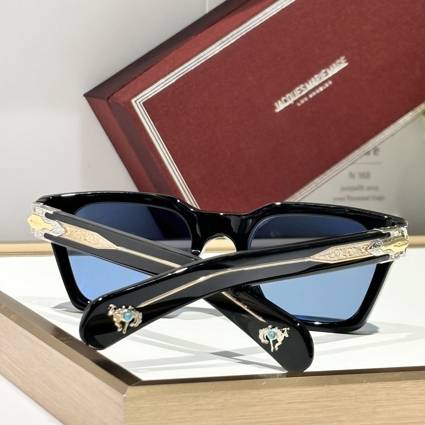 Jacquemus STERETT Sunglasses - DesignerGu