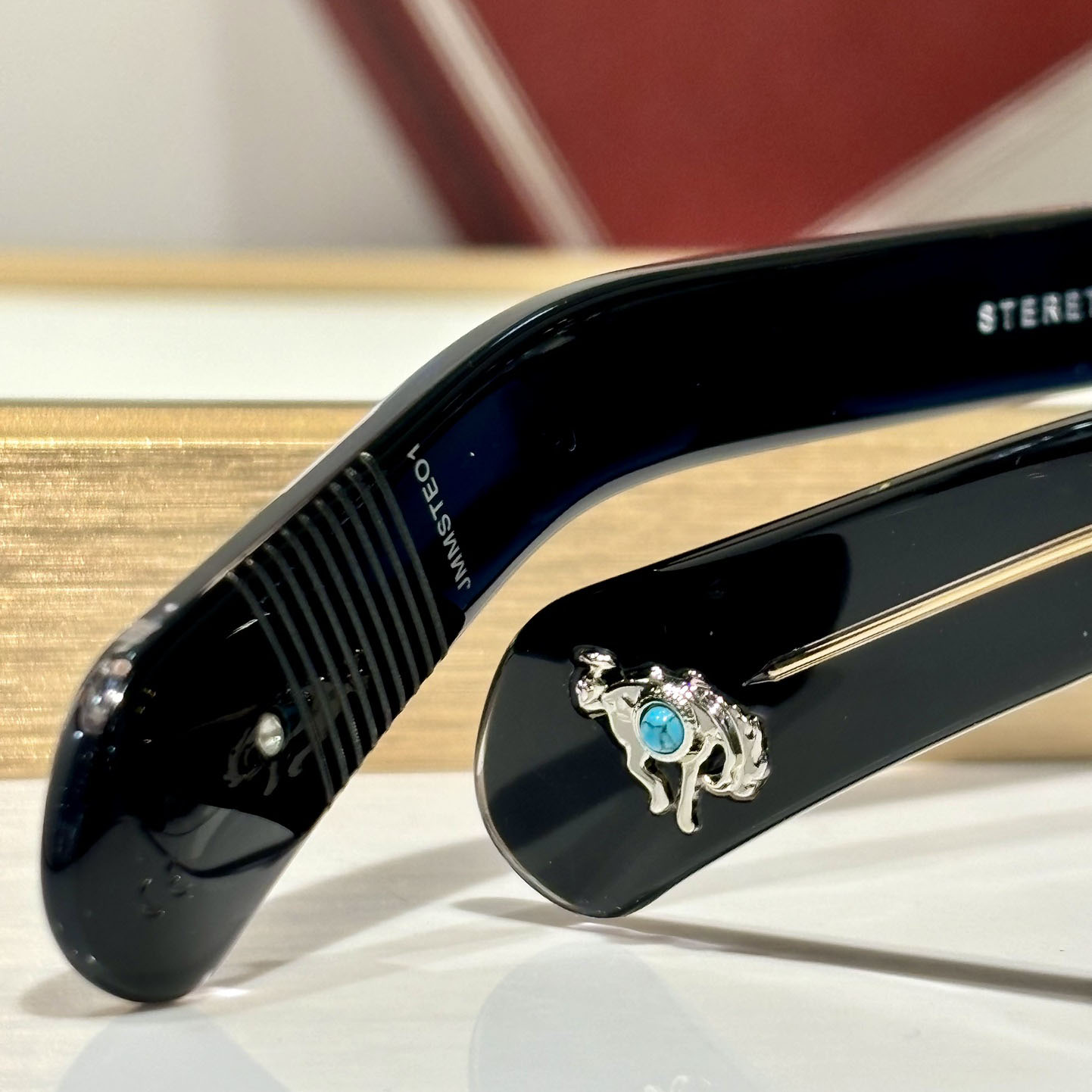Jacquemus STERETT Sunglasses - DesignerGu