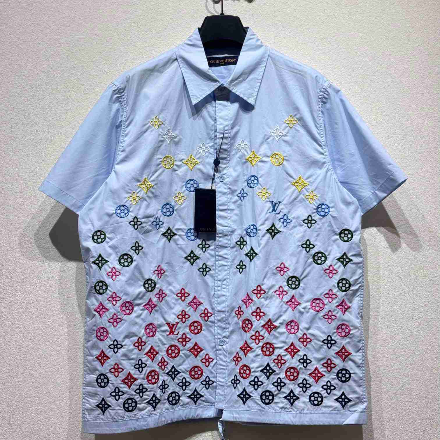 Louis Vuitton Monogram Flowers Embroidered Short-Sleeved Shirt  1AGTPB - DesignerGu