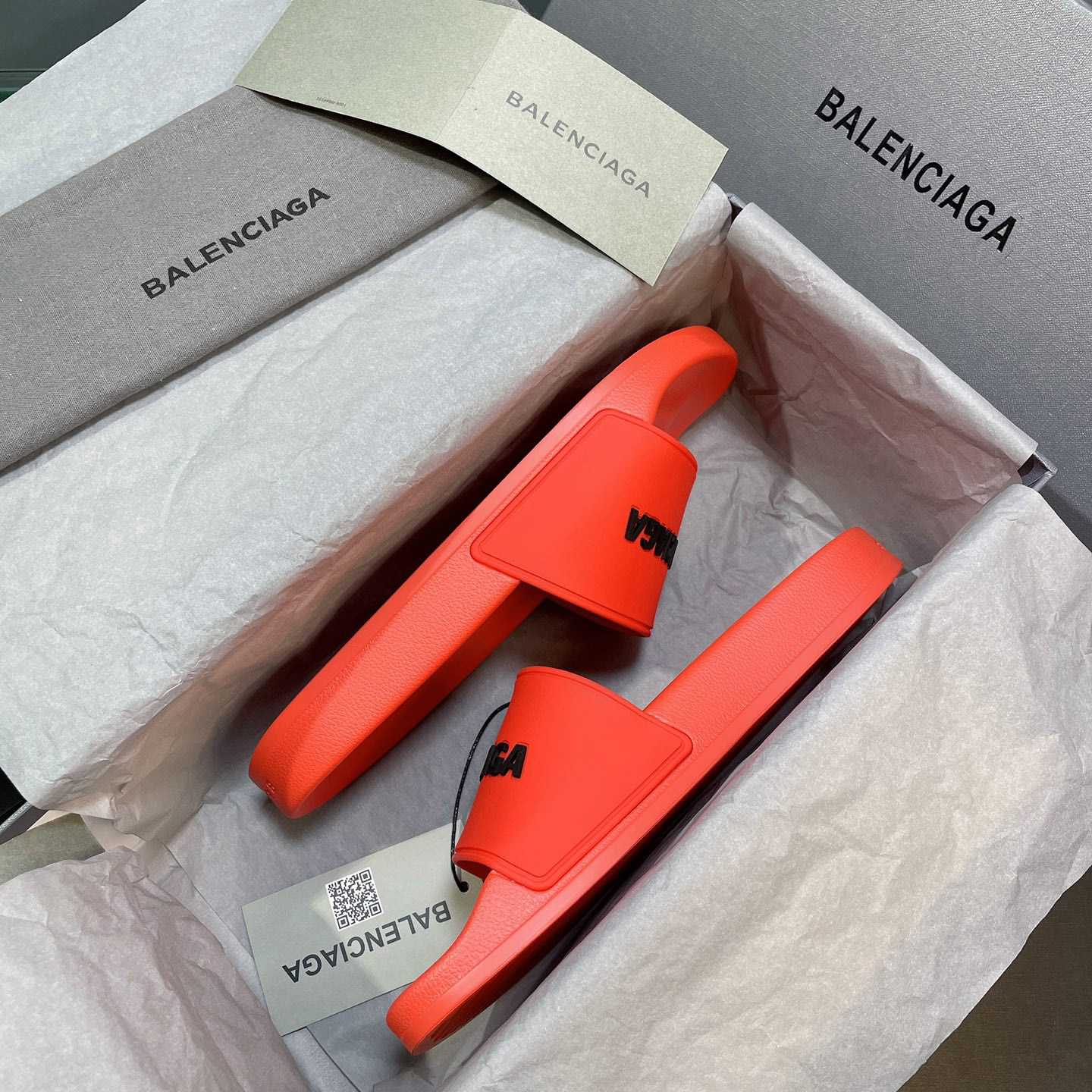 Balenciaga Pool Slide - DesignerGu