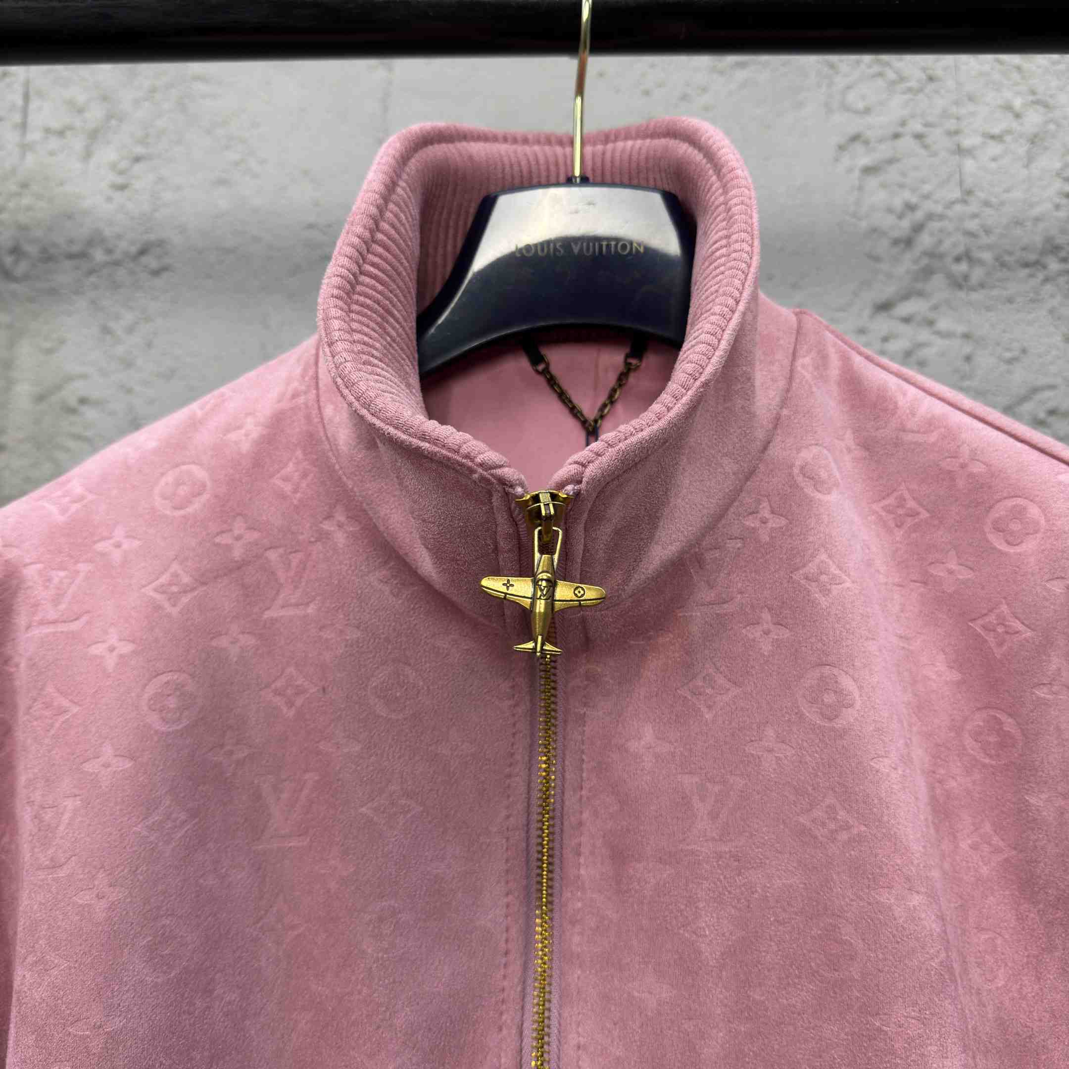 Louis Vuitton Monogram Debossed Leather Tracksuit Jacket   1AHBU4 - DesignerGu