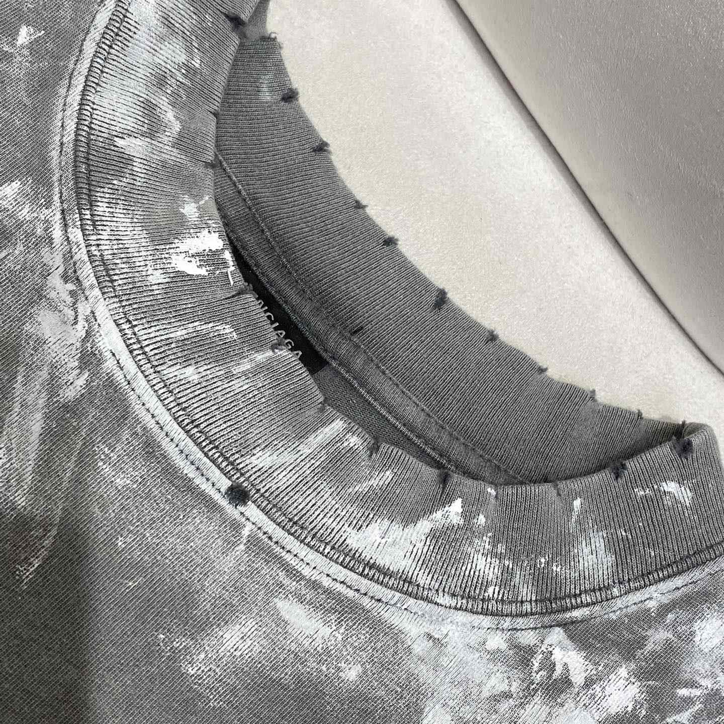 Balenciaga Back T-Shirt Medium Fit In Grey - DesignerGu
