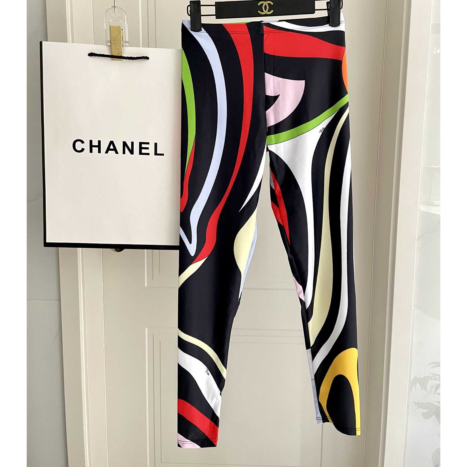Pucci Iride-Print Crop Top And Leggings - DesignerGu