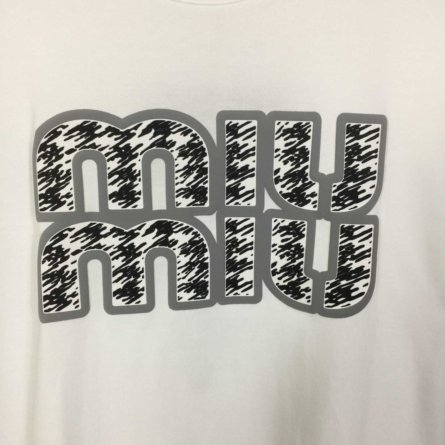Miu Miu Logo T-shirt - DesignerGu