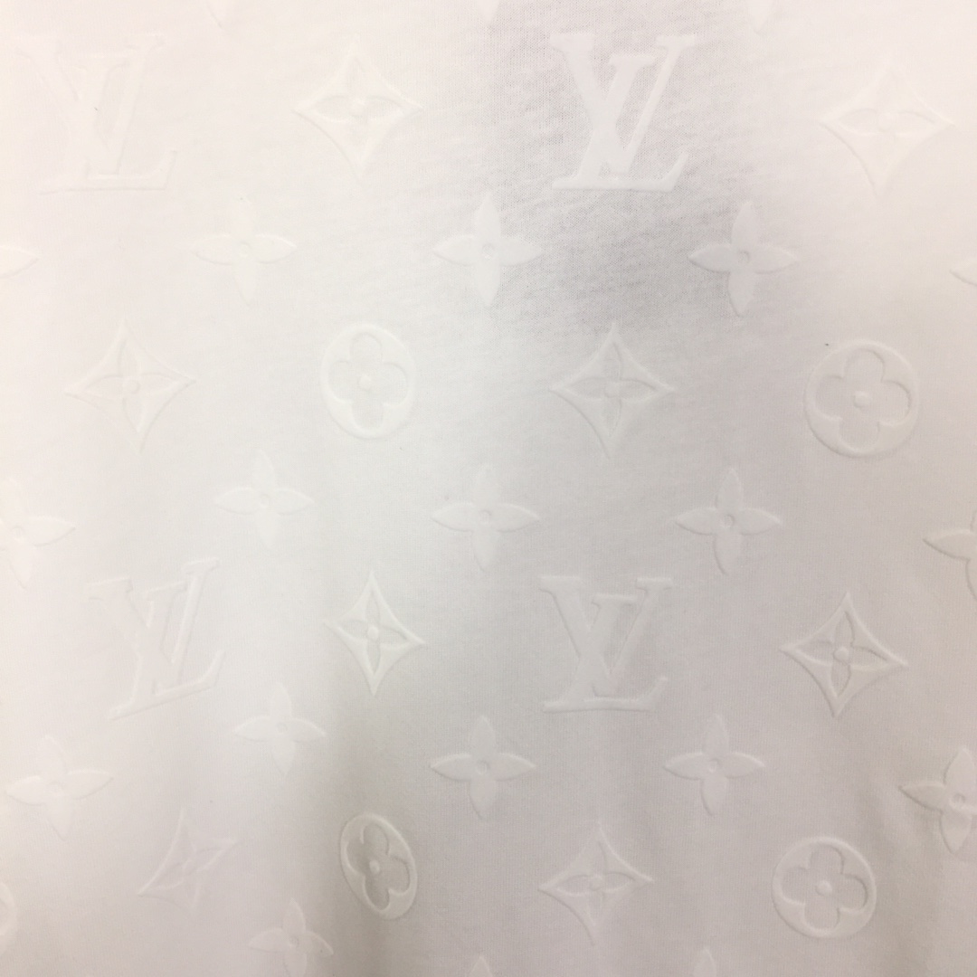 Louis Vuitton Monogram T-shirt - DesignerGu