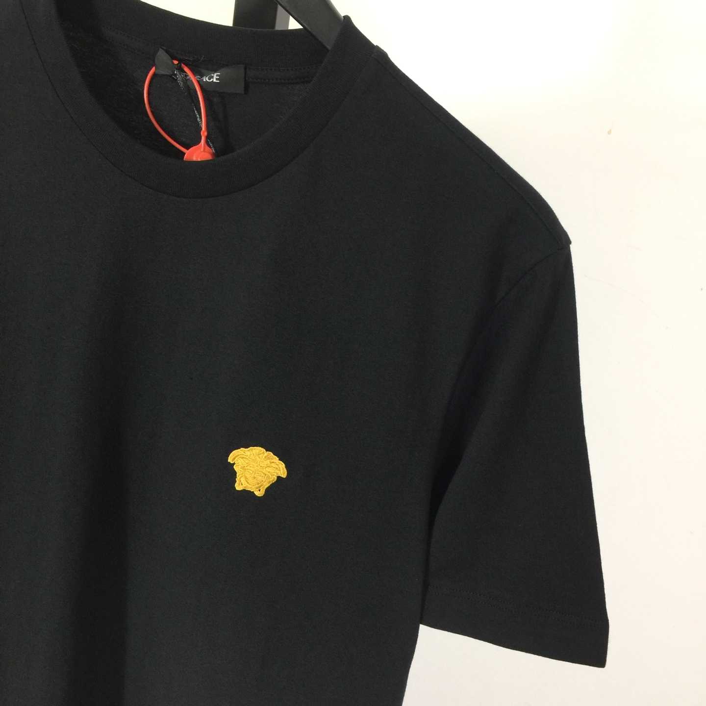 Versace Medusa T-shirt  - DesignerGu