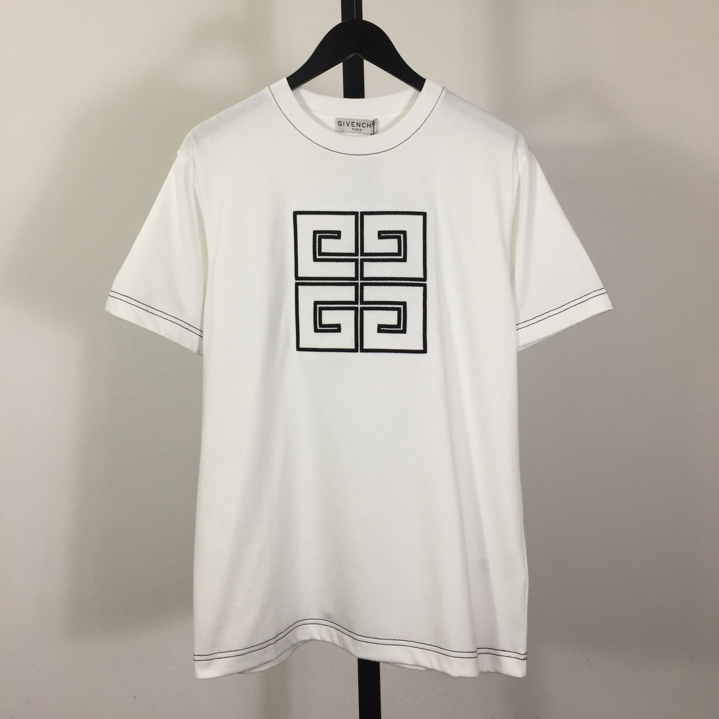 Givenchy T-shirt In Cotton - DesignerGu