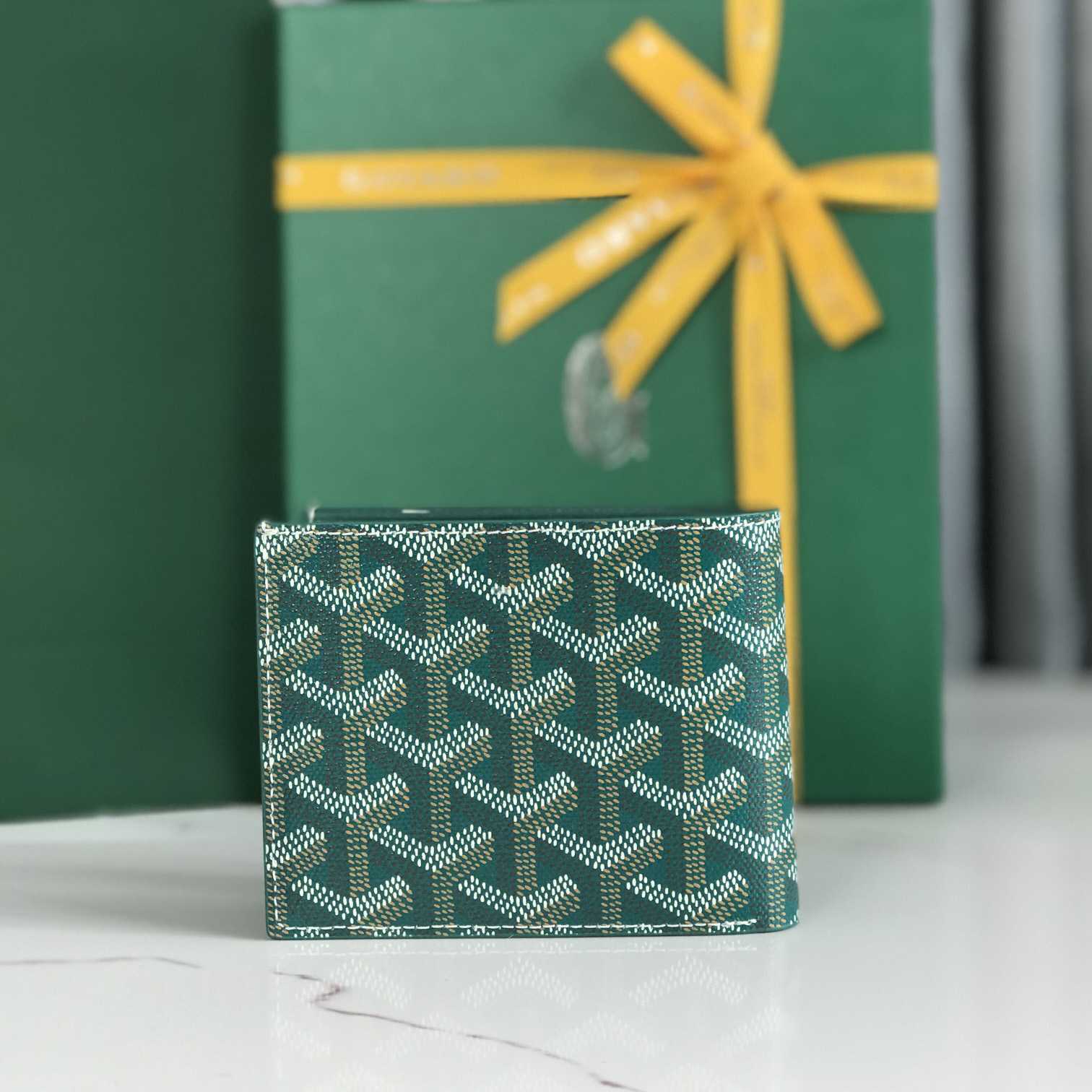 Goyard Short 8 Card Slots Billfold Wallet Green - DesignerGu