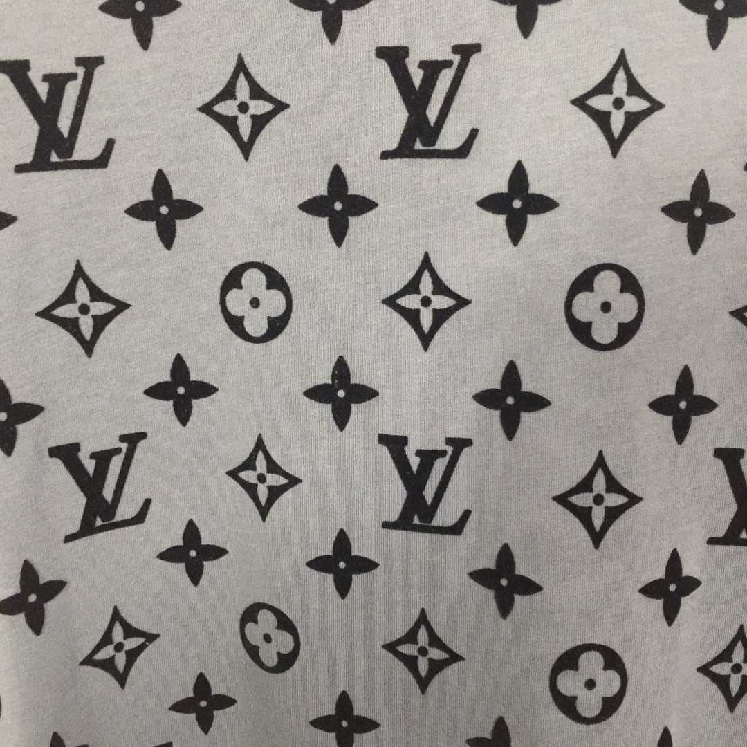 Louis Vuitton Monogram T-shirt - DesignerGu