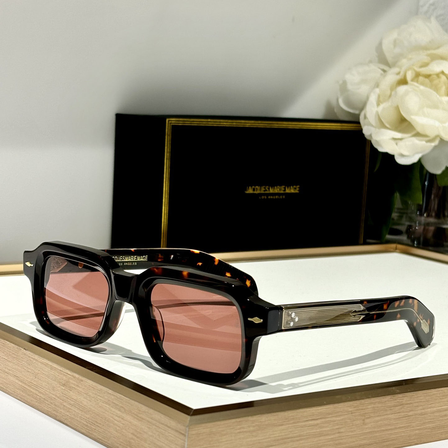Jacquemus SANDRO Sunglasses - DesignerGu