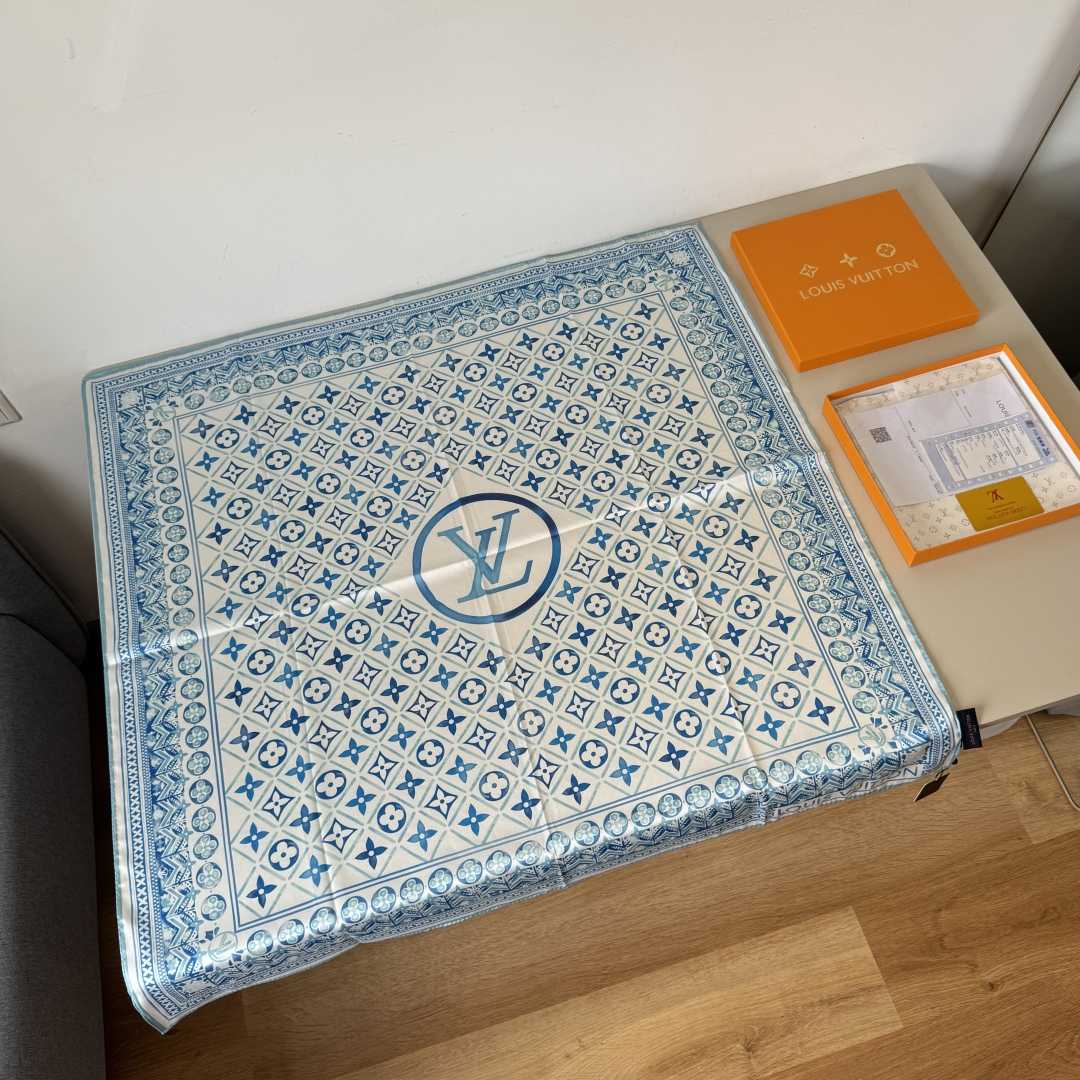 Louis Vuitton LV Tiles Square 90  M73333 - DesignerGu