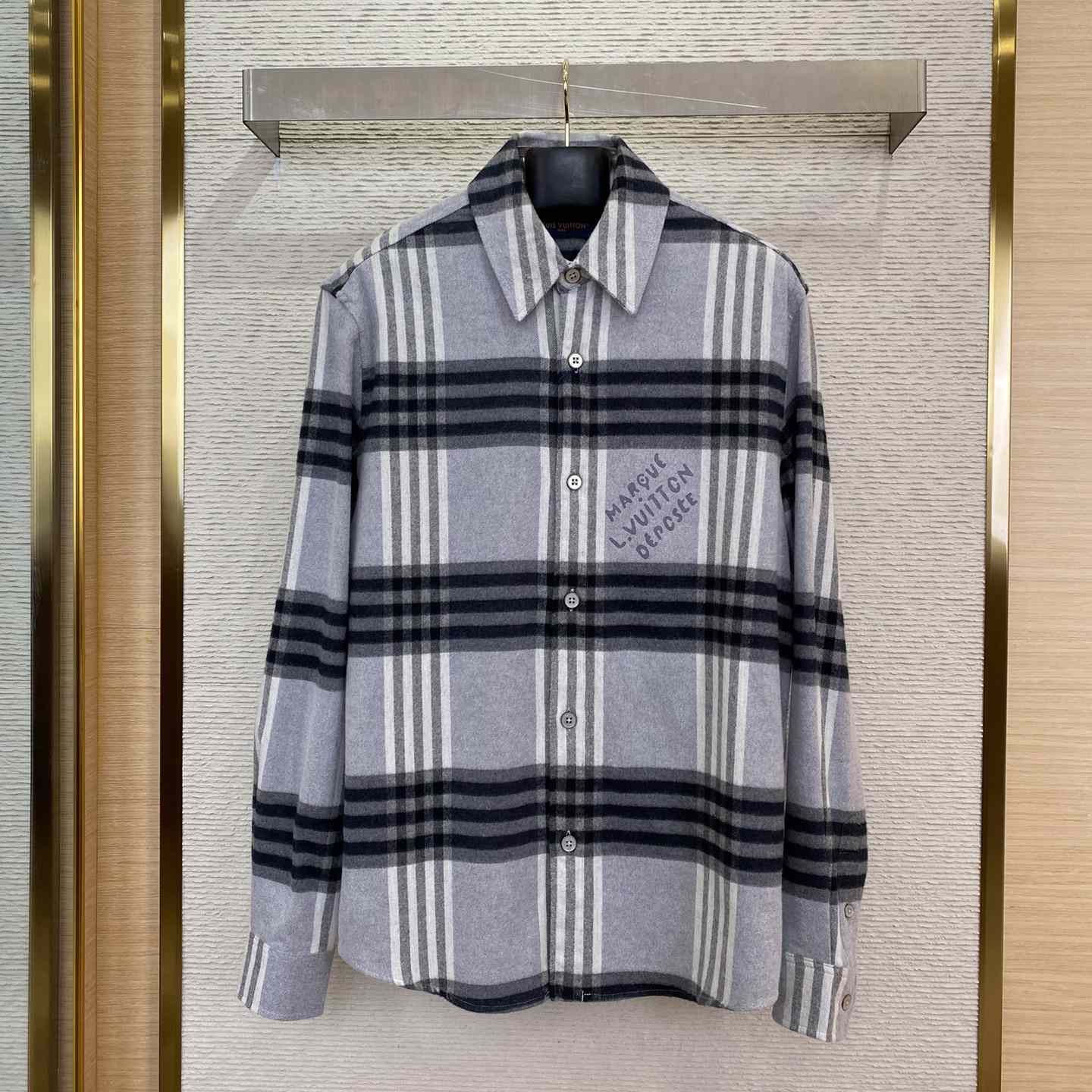 Louis Vuitton Long-Sleeved Cotton Flannel Shirt  1AFXST - DesignerGu
