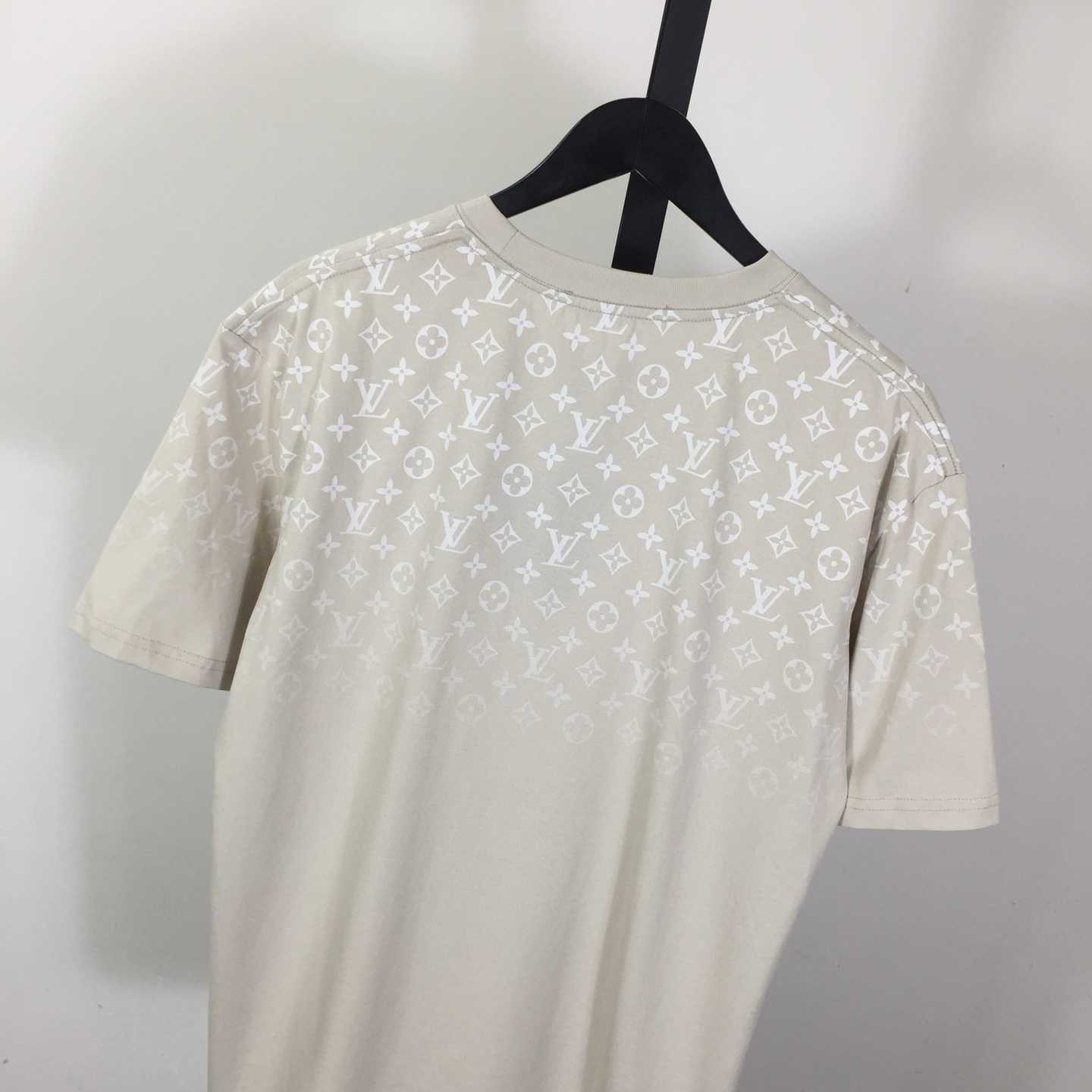 Louis Vuitton Monogram Gradient T-shirt - DesignerGu