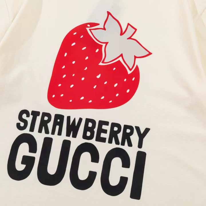 Gucci Strawberry Gucci' Cotton T-shirt - DesignerGu
