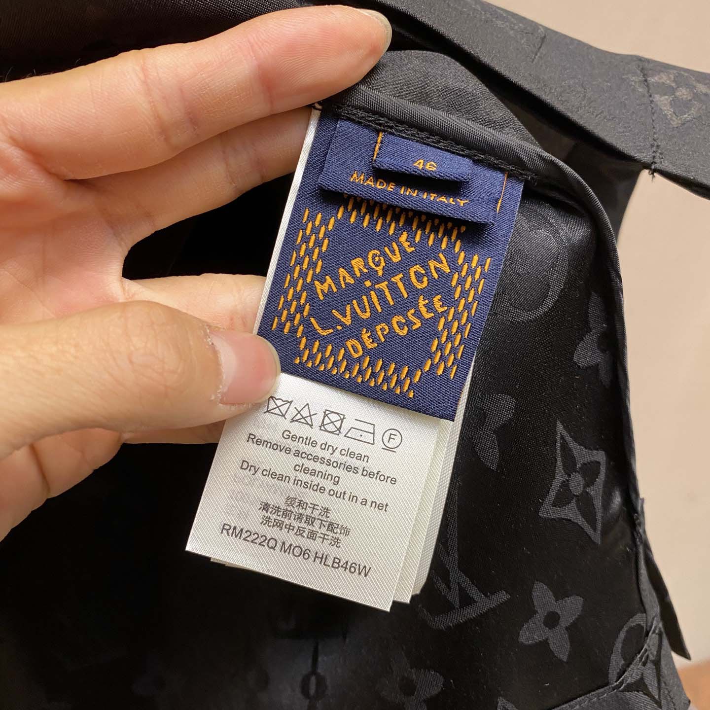Louis Vuitton Monogram Moire Jacquard Short-Sleeved Silk Shirt   1AGTP1 - DesignerGu