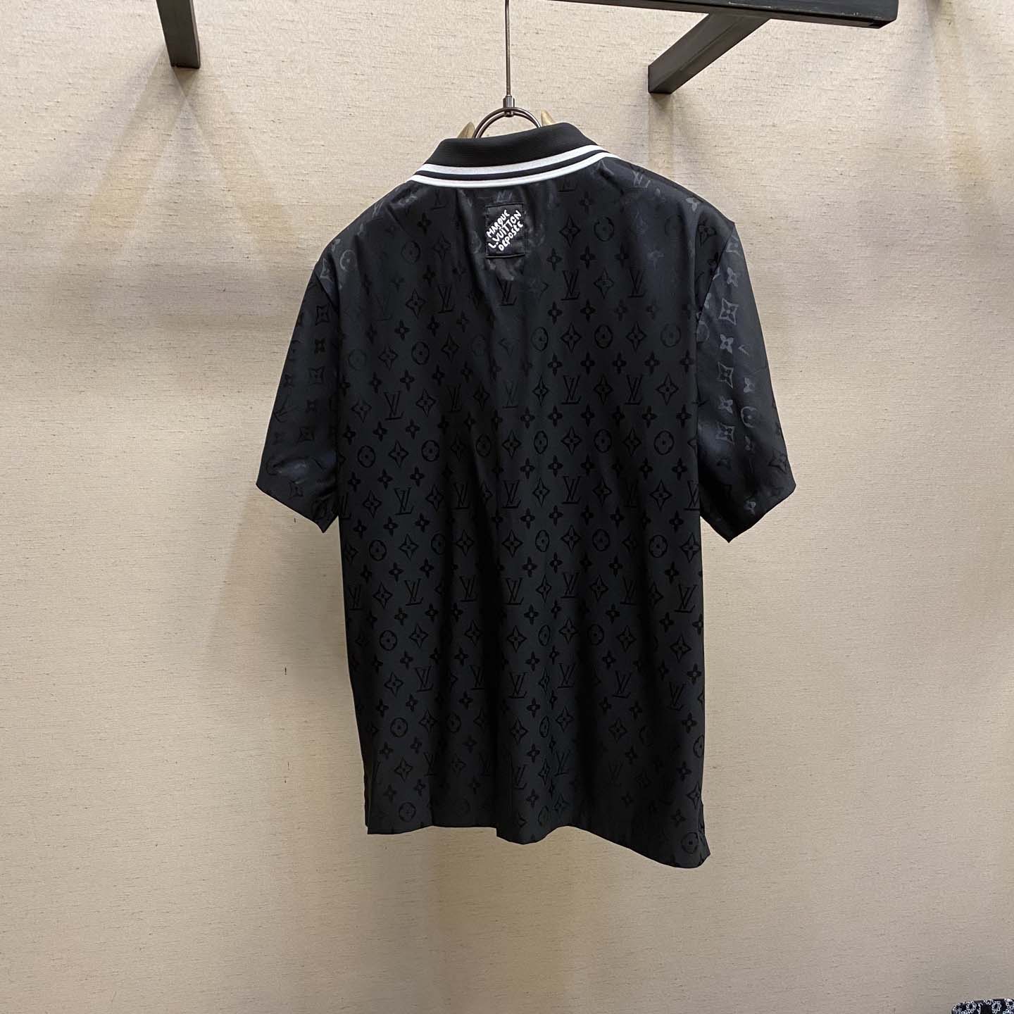 Louis Vuitton Monogram Moire Jacquard Short-Sleeved Silk Shirt   1AGTP1 - DesignerGu