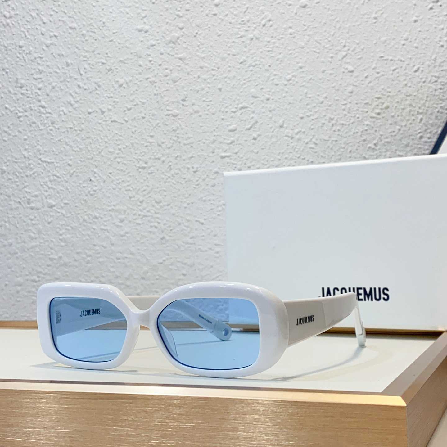 Jacquemus ROND CARRE Sunglasses - DesignerGu