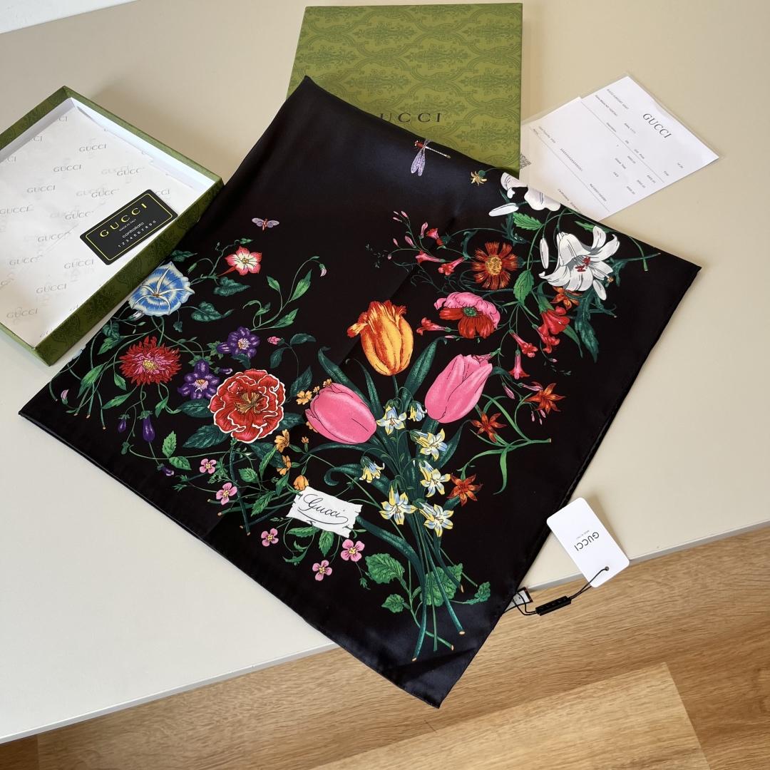Gucci Printed Silk Twill Carré - DesignerGu