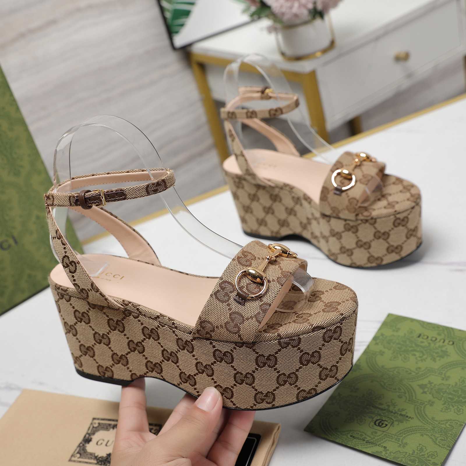 Gucci Women's Horsebit flatform Sandal - DesignerGu