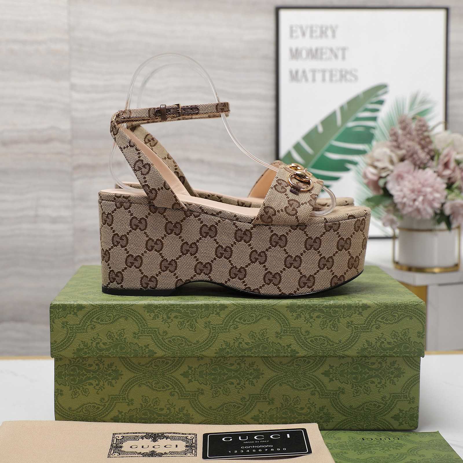 Gucci Women's Horsebit flatform Sandal - DesignerGu