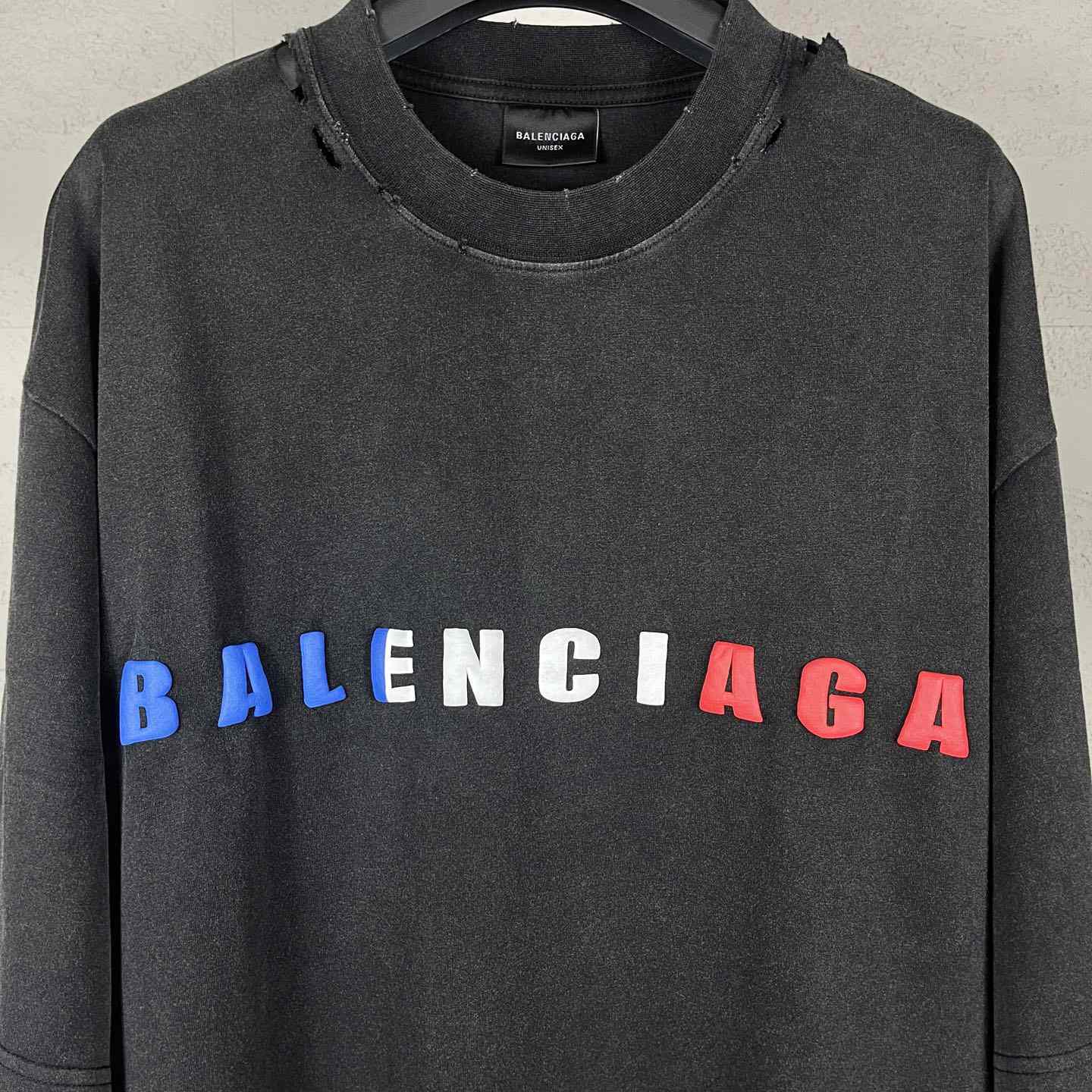 Balenciaga International Short Sleeve Cropped T-Shirt - DesignerGu