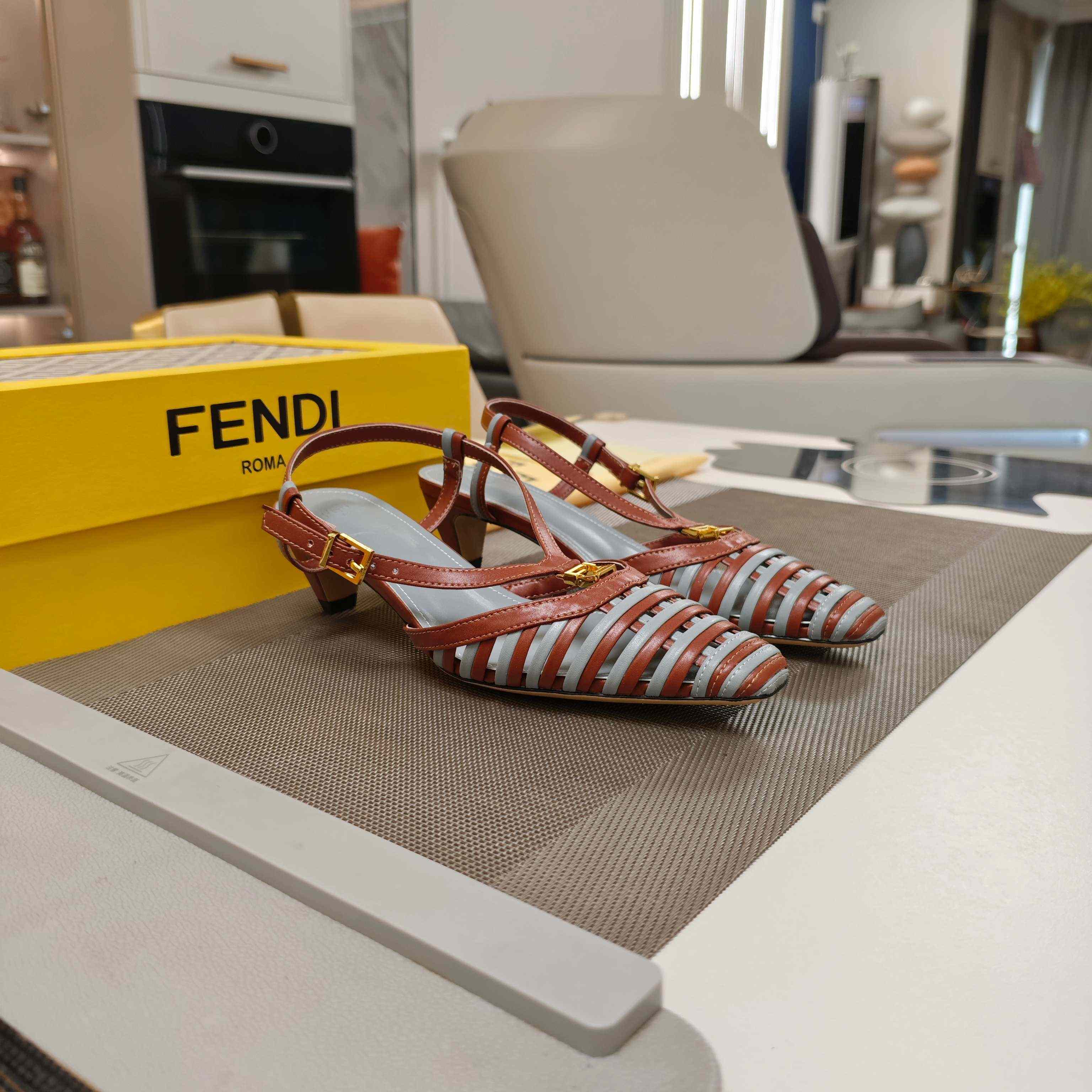 Fendi FFold Brown And Matcha Green Leather Low-heeled Slingbacks - DesignerGu