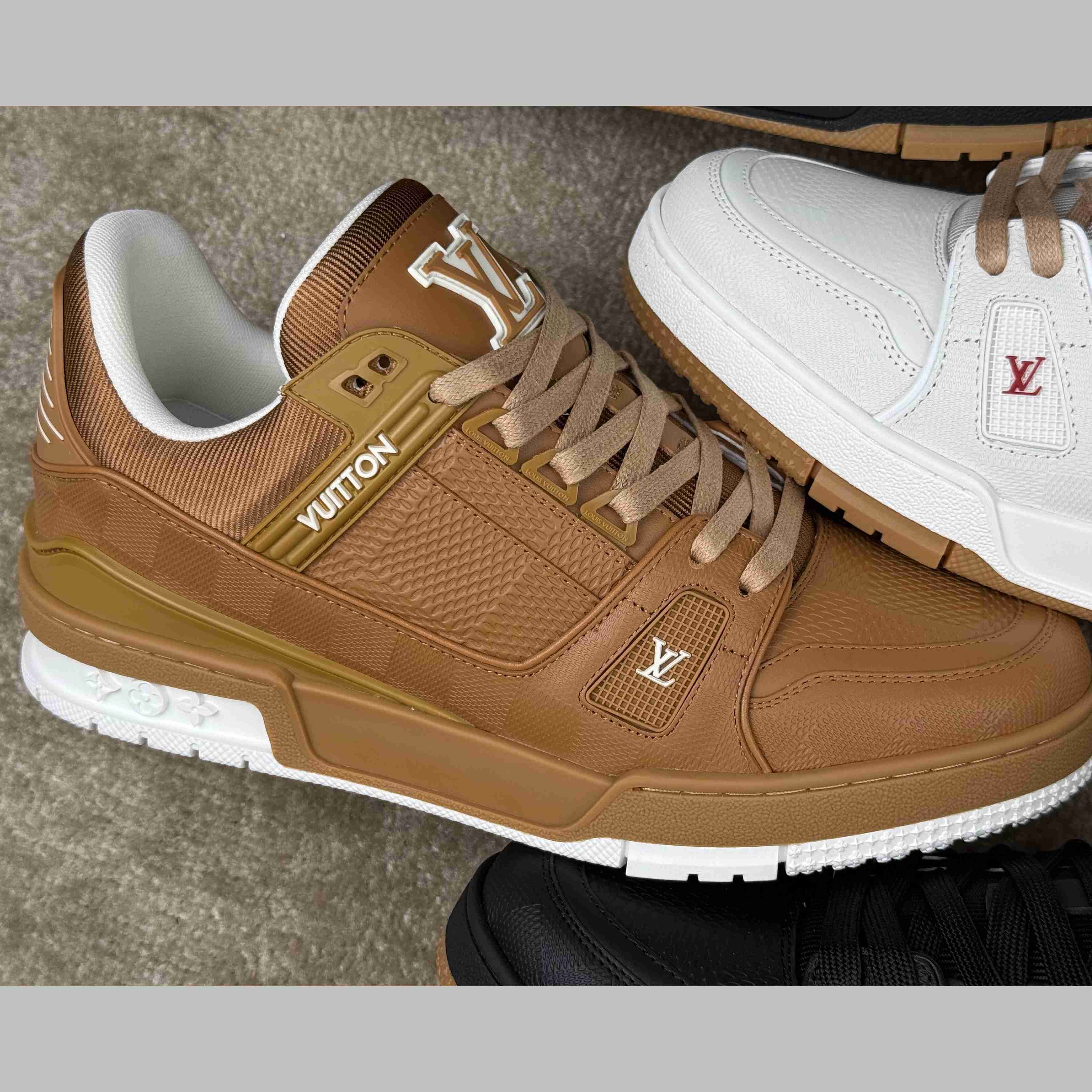 Louis Vuitton LV Trainer Sneaker   1AHTTO - DesignerGu