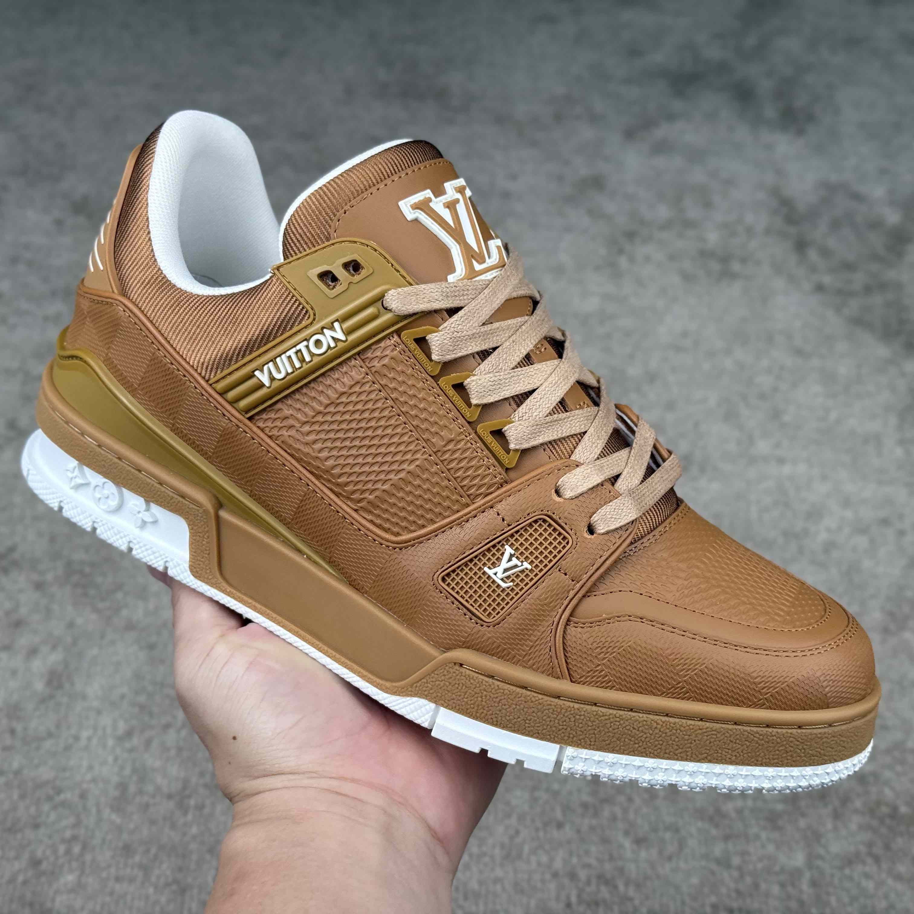 Louis Vuitton LV Trainer Sneaker   1AHTTO - DesignerGu