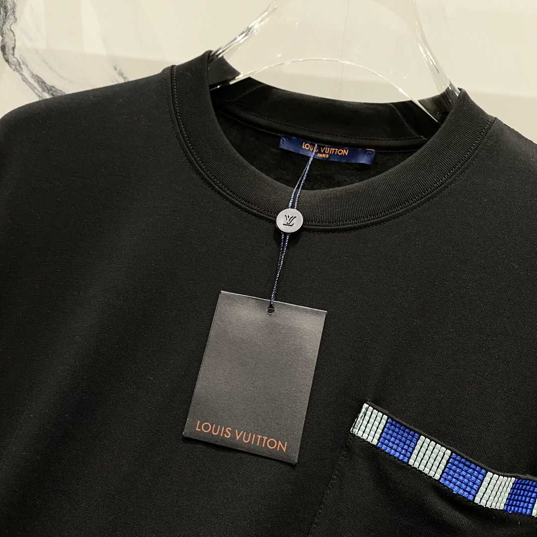 Louis Vuitton Embellished Short-Sleeved Cotton Crewneck   1AFRJG - DesignerGu