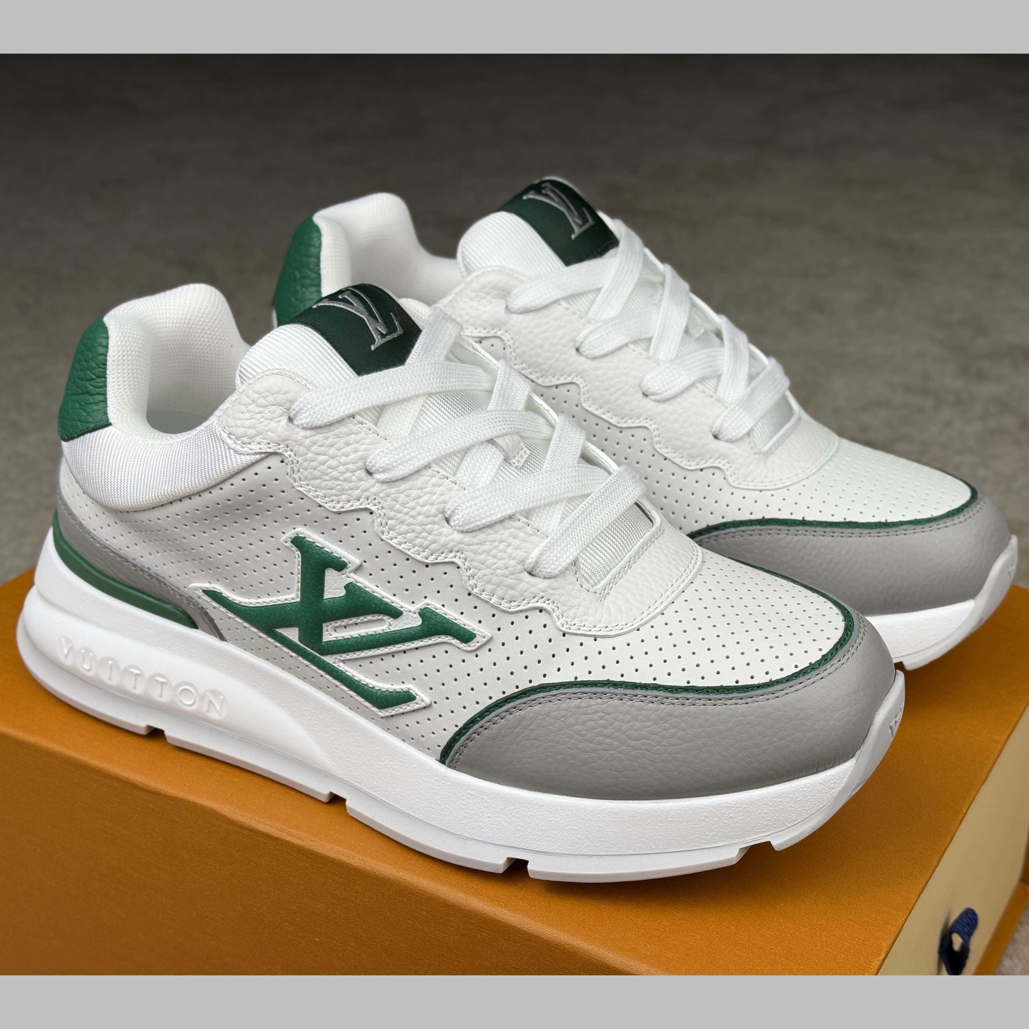 Louis Vuitton LV Classic Sneaker   1AHSUG - DesignerGu