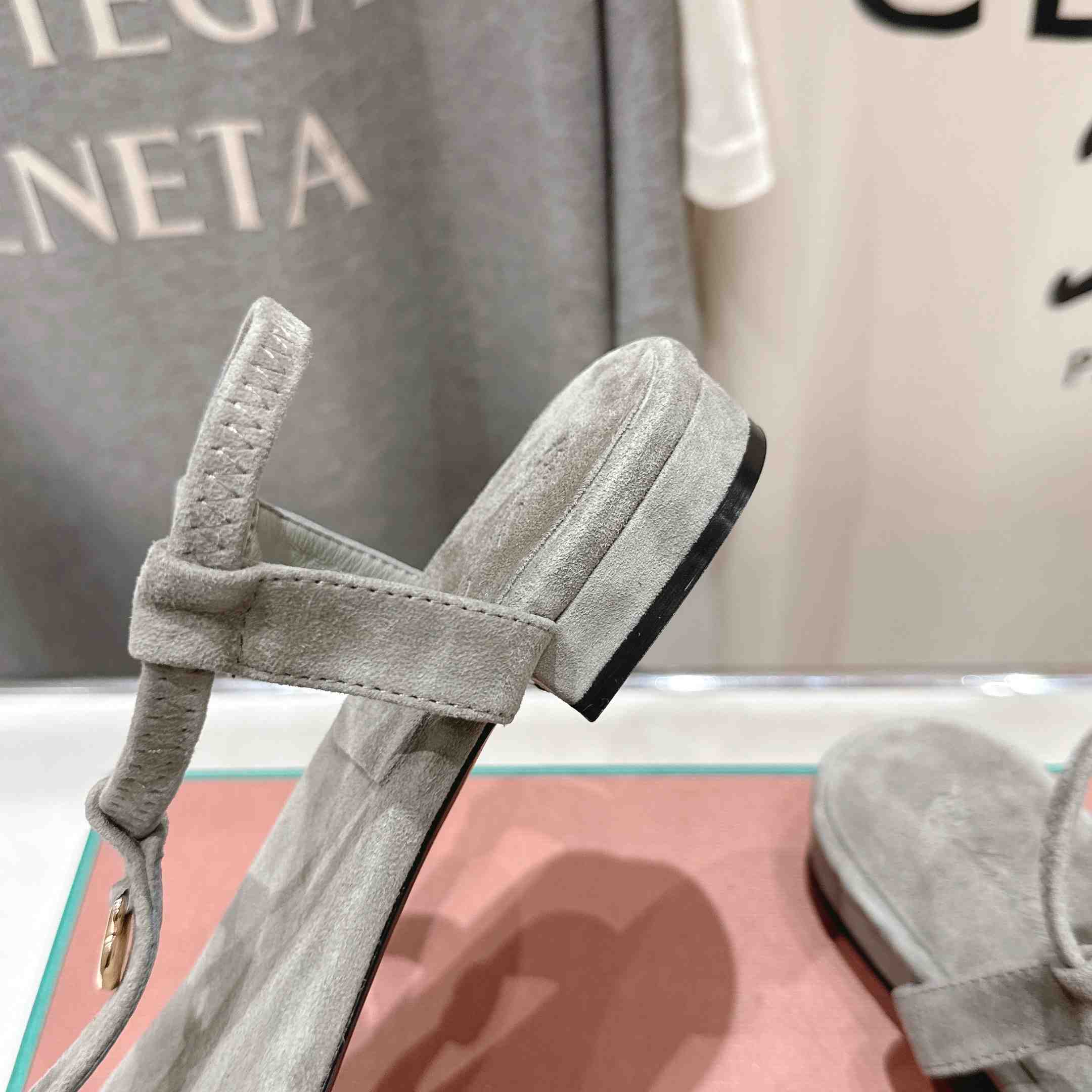 Loro Piana Mindil Sandal  - DesignerGu