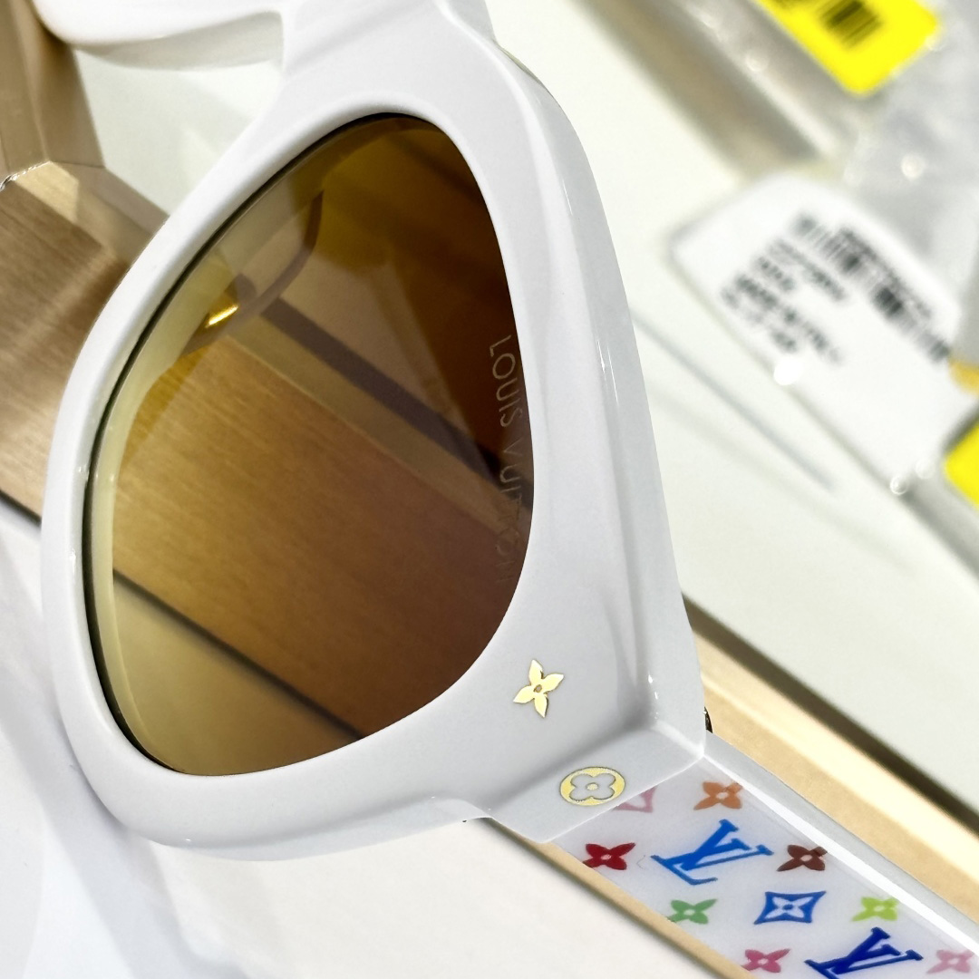Louis Vuitton LV x TM My Monogram Multicolor Square Sunglasses  Z2725W - DesignerGu