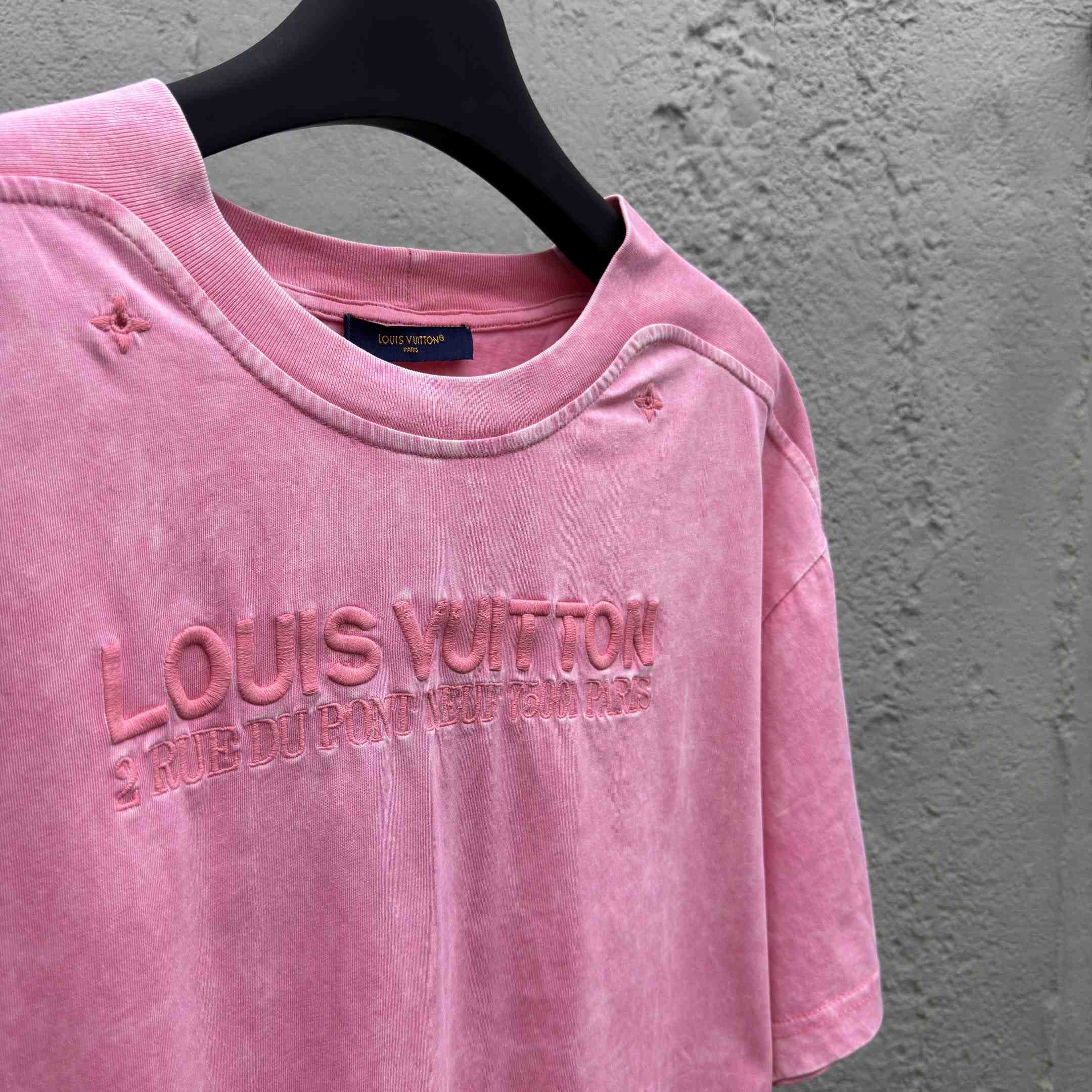 Louis Vuitton Washed Ribbed T-Shirt   1AHWA0 - DesignerGu