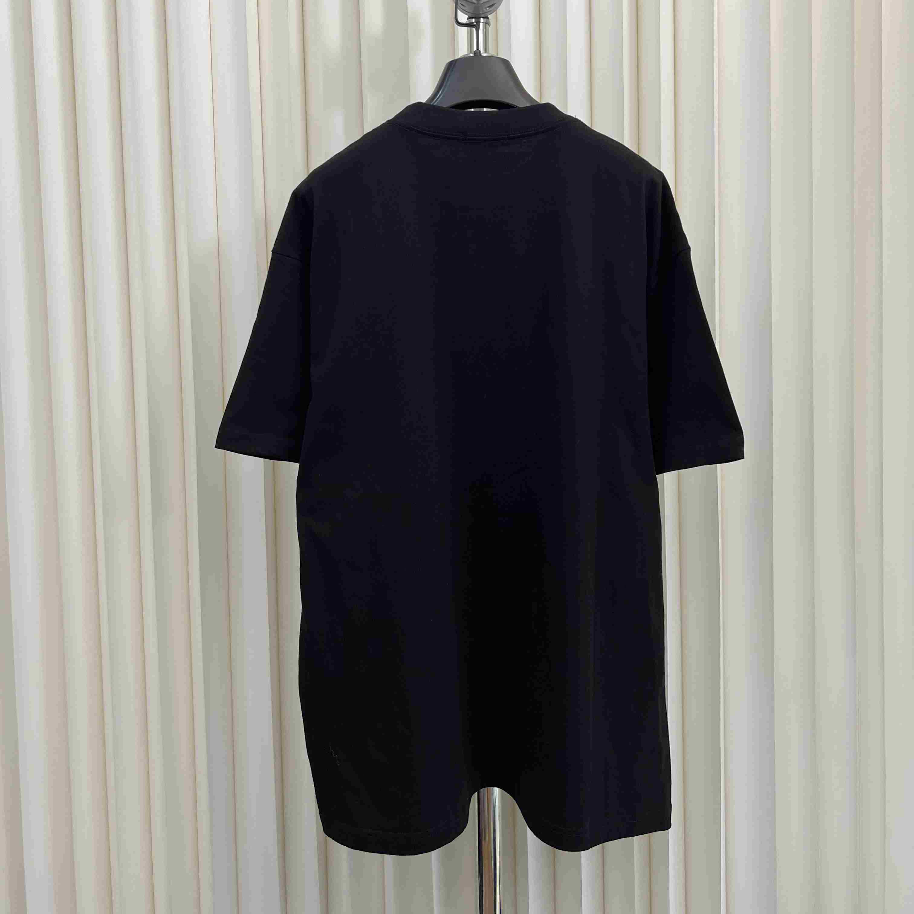 Balenciaga T-Shirt  YF1231   (50% Off Sale) - DesignerGu
