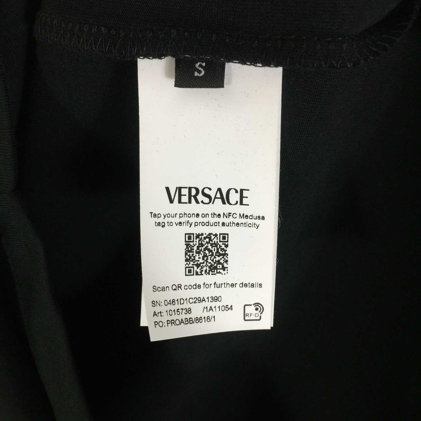 Versace Logo T-shirt - DesignerGu