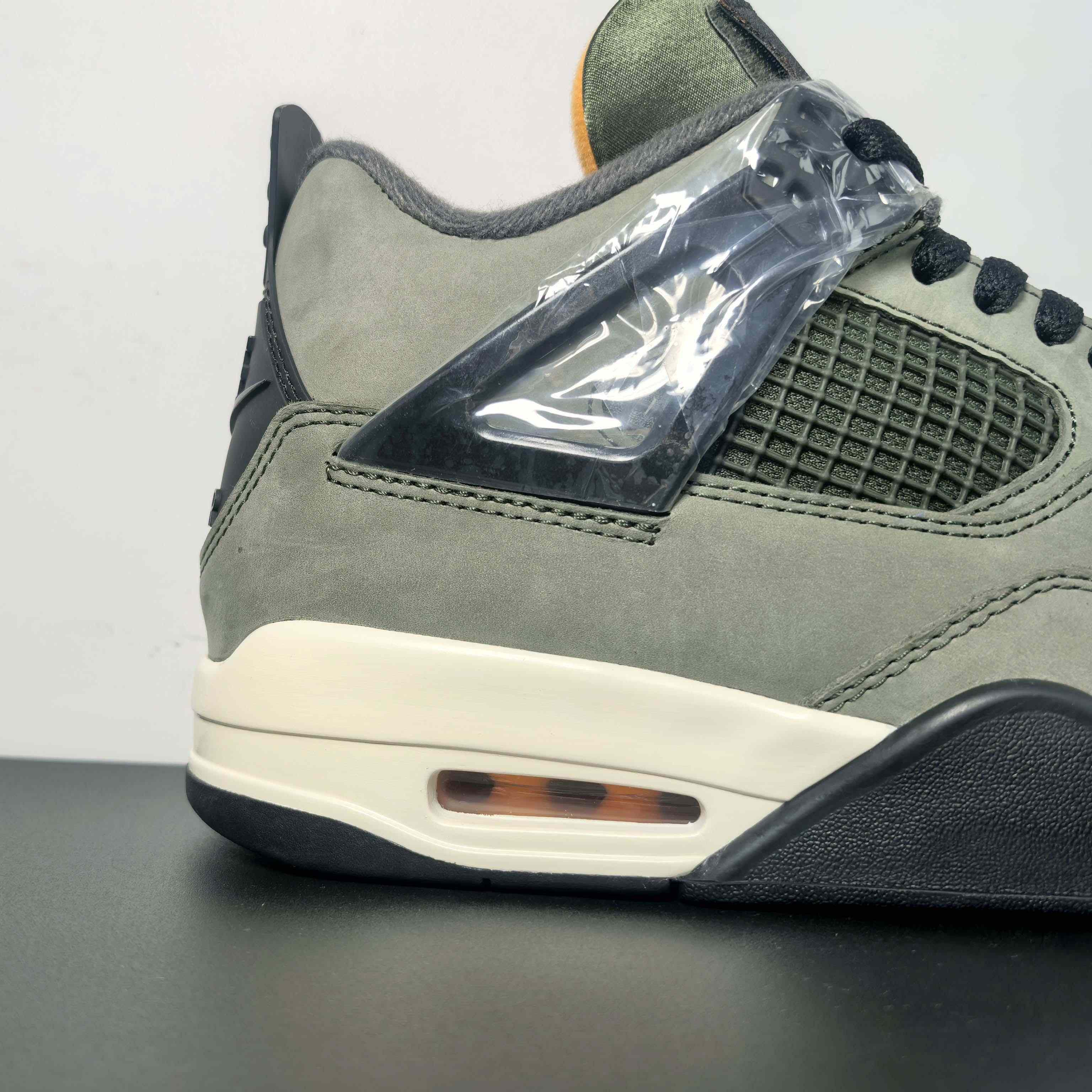 UNDEFEATED x Air Jordan 4 OG   IB1519-200 - DesignerGu