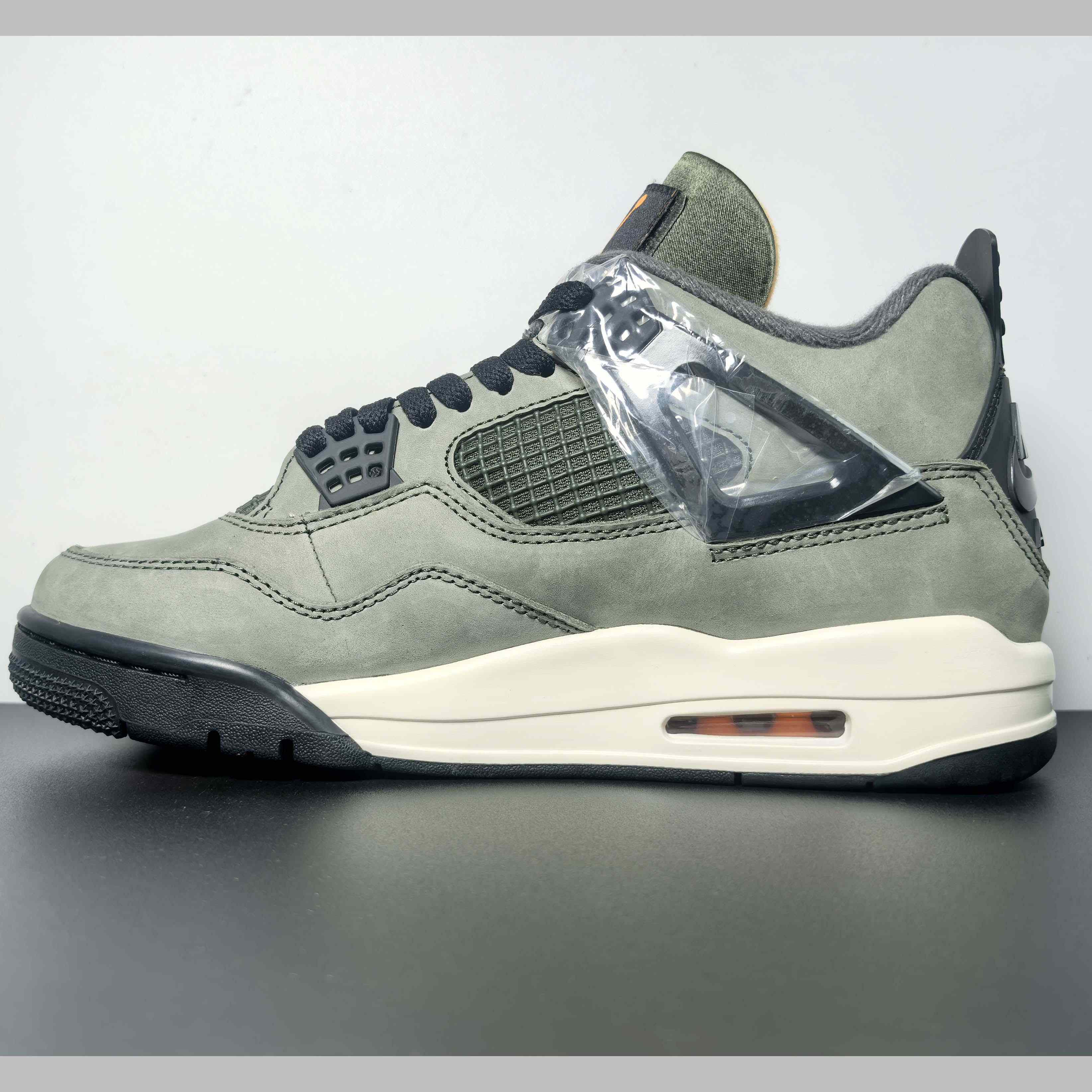 UNDEFEATED x Air Jordan 4 OG   IB1519-200 - DesignerGu