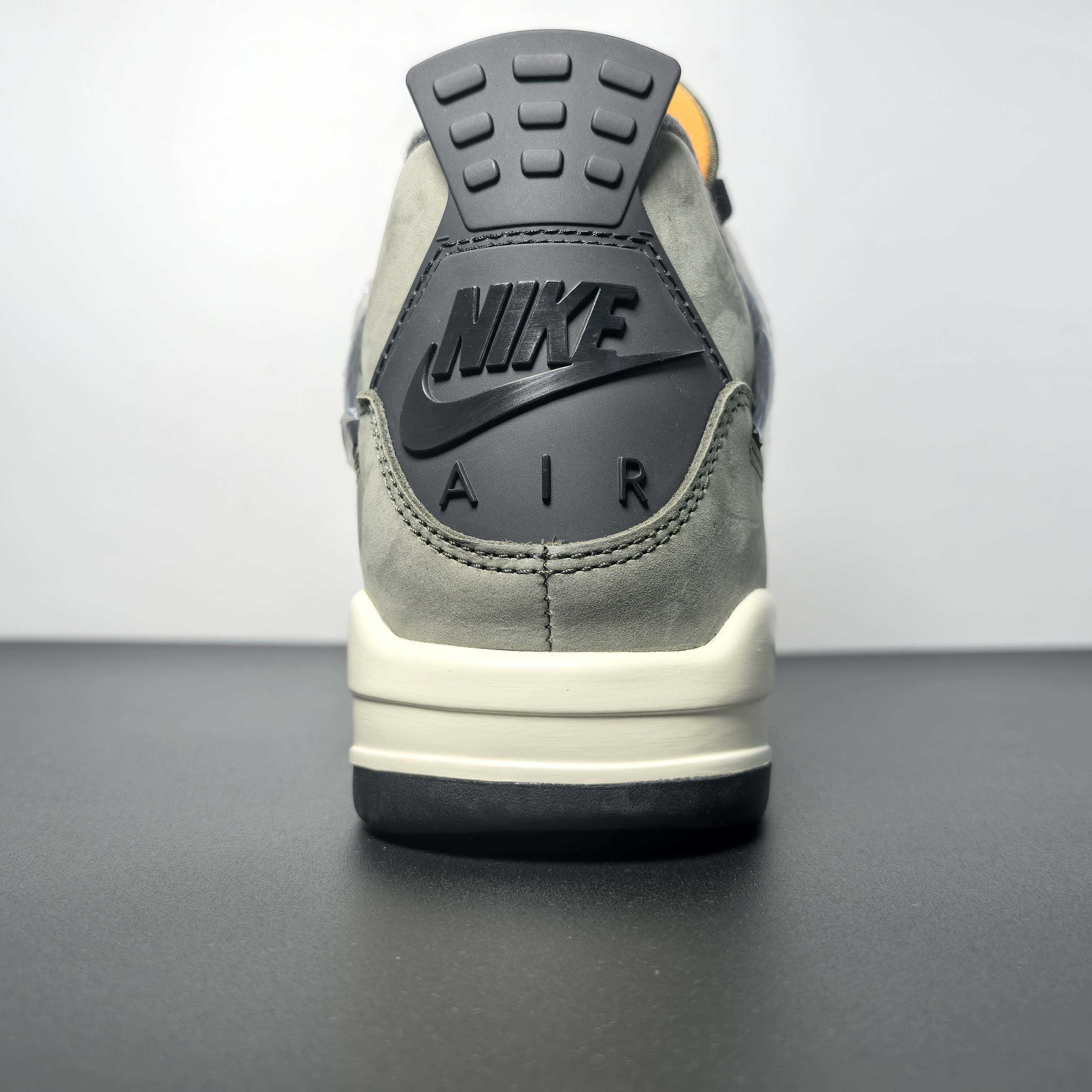 UNDEFEATED x Air Jordan 4 OG   IB1519-200 - DesignerGu