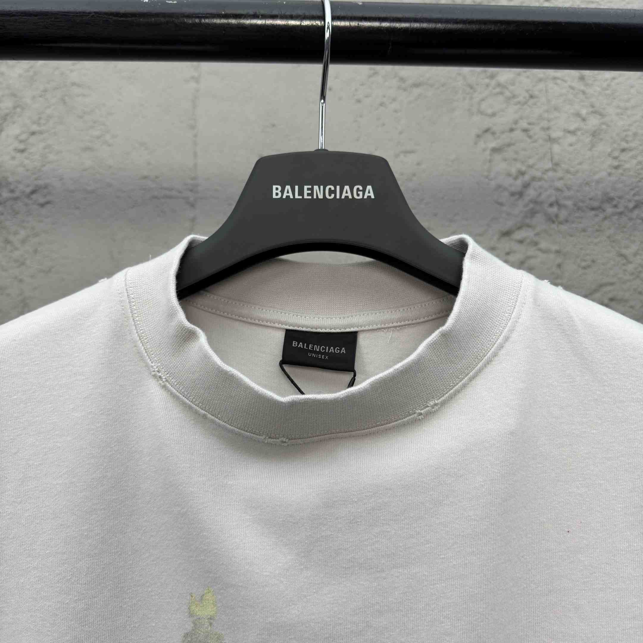 Balenciaga Paris Liberty T-Shirt Medium Fit In Off White Vintage Jersey - DesignerGu