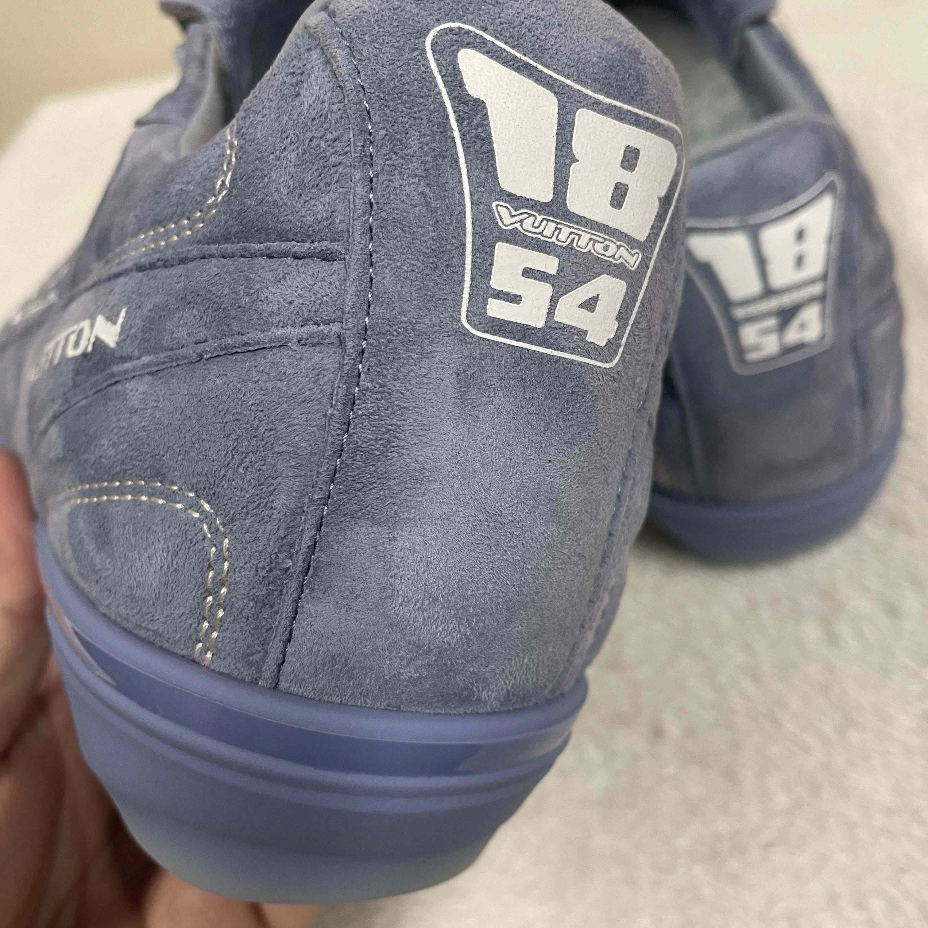 Louis Vuitton LV Footprint Soccer   1AHTZ4 - DesignerGu