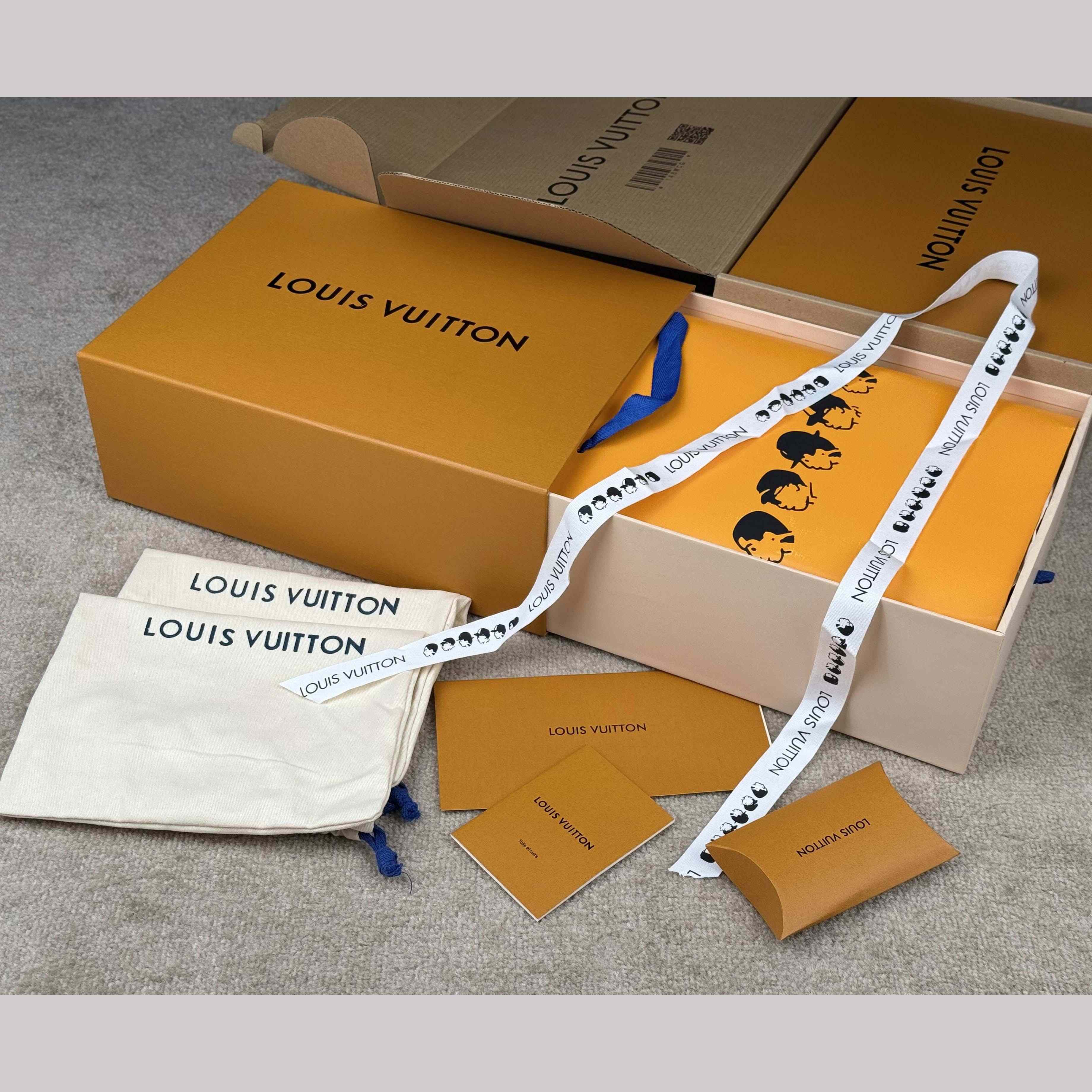 Louis Vuitton LV BUTTERSOFT Sneaker    1AIKVD - DesignerGu